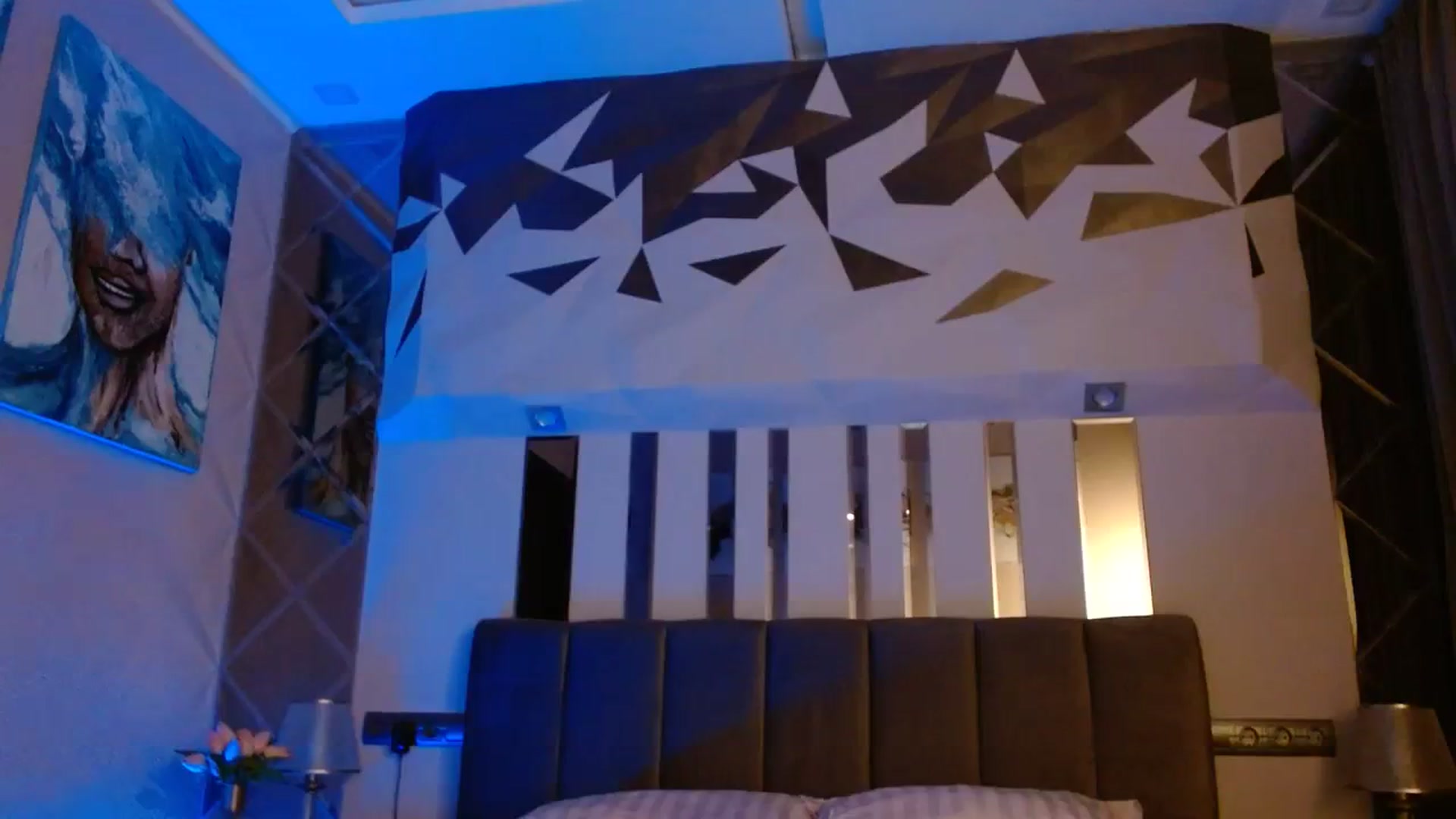 Gallery image thumbnail from UGLYGIRL_'s myfreecams stream on, 10/20/2023, 21:49 image 3 of 20