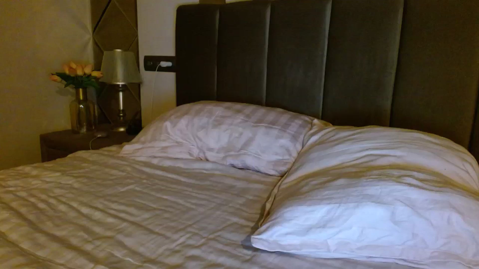 Gallery image thumbnail from UGLYGIRL_'s myfreecams stream on, 10/22/2023, 17:36 image 6 of 20