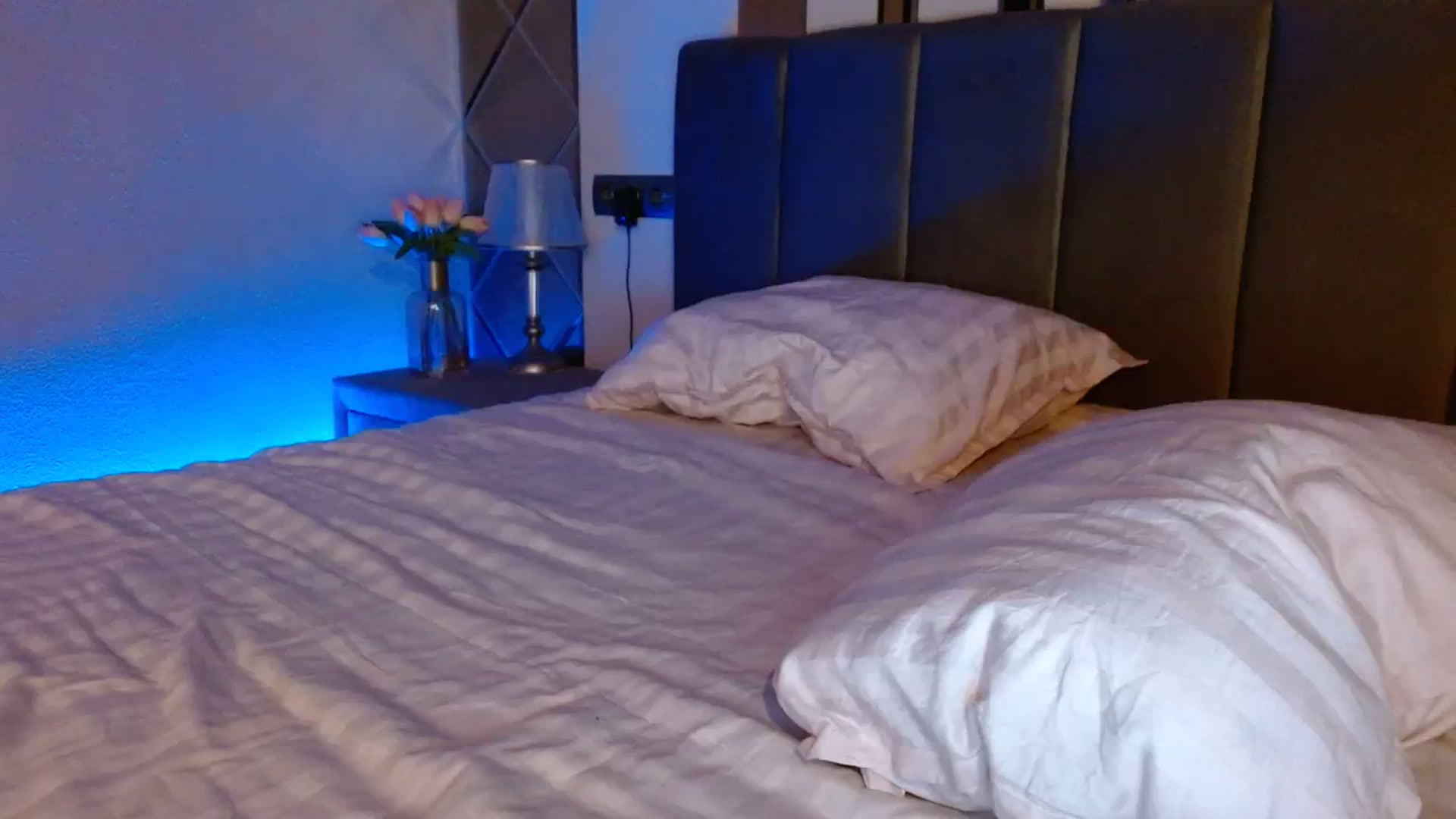 Gallery image thumbnail from UGLYGIRL_'s myfreecams stream on, 10/23/2023, 20:35 image 17 of 20