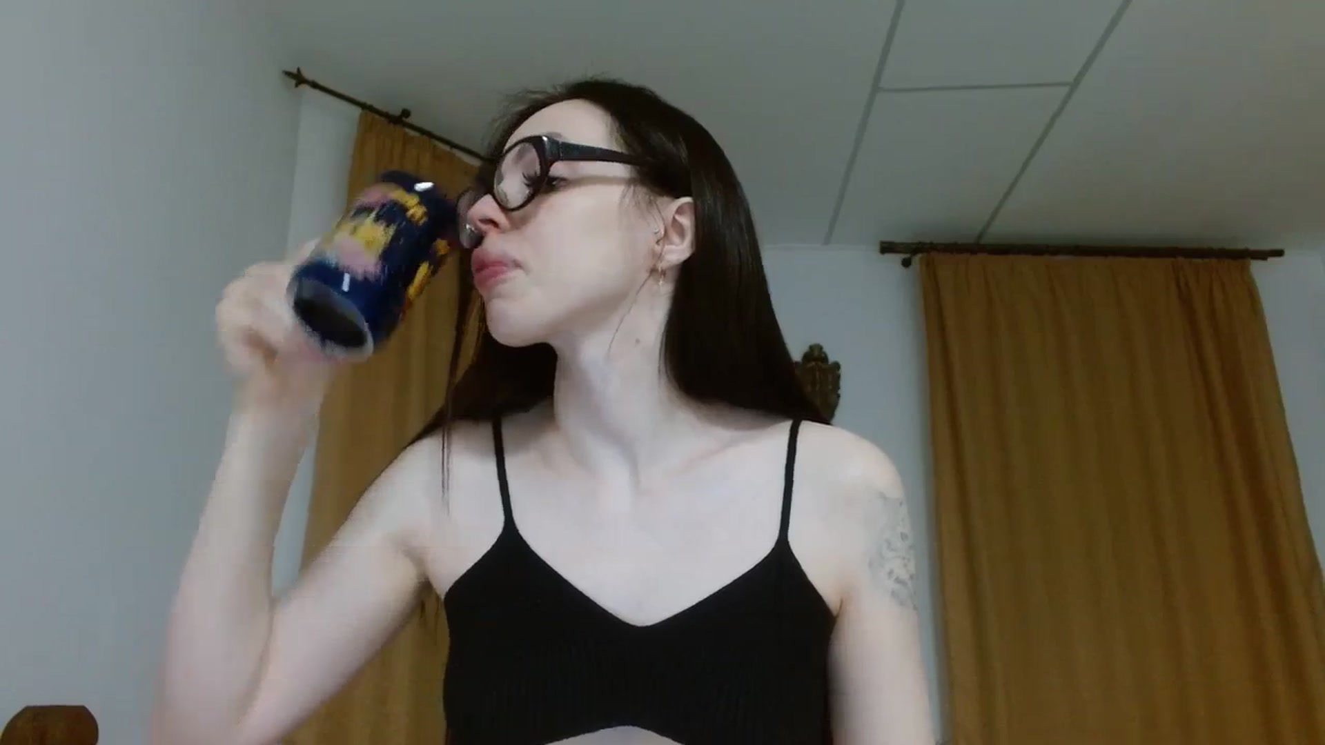 Gallery image thumbnail from UGLYGIRL_'s myfreecams stream on, 10/30/2023, 02:36 image 11 of 20