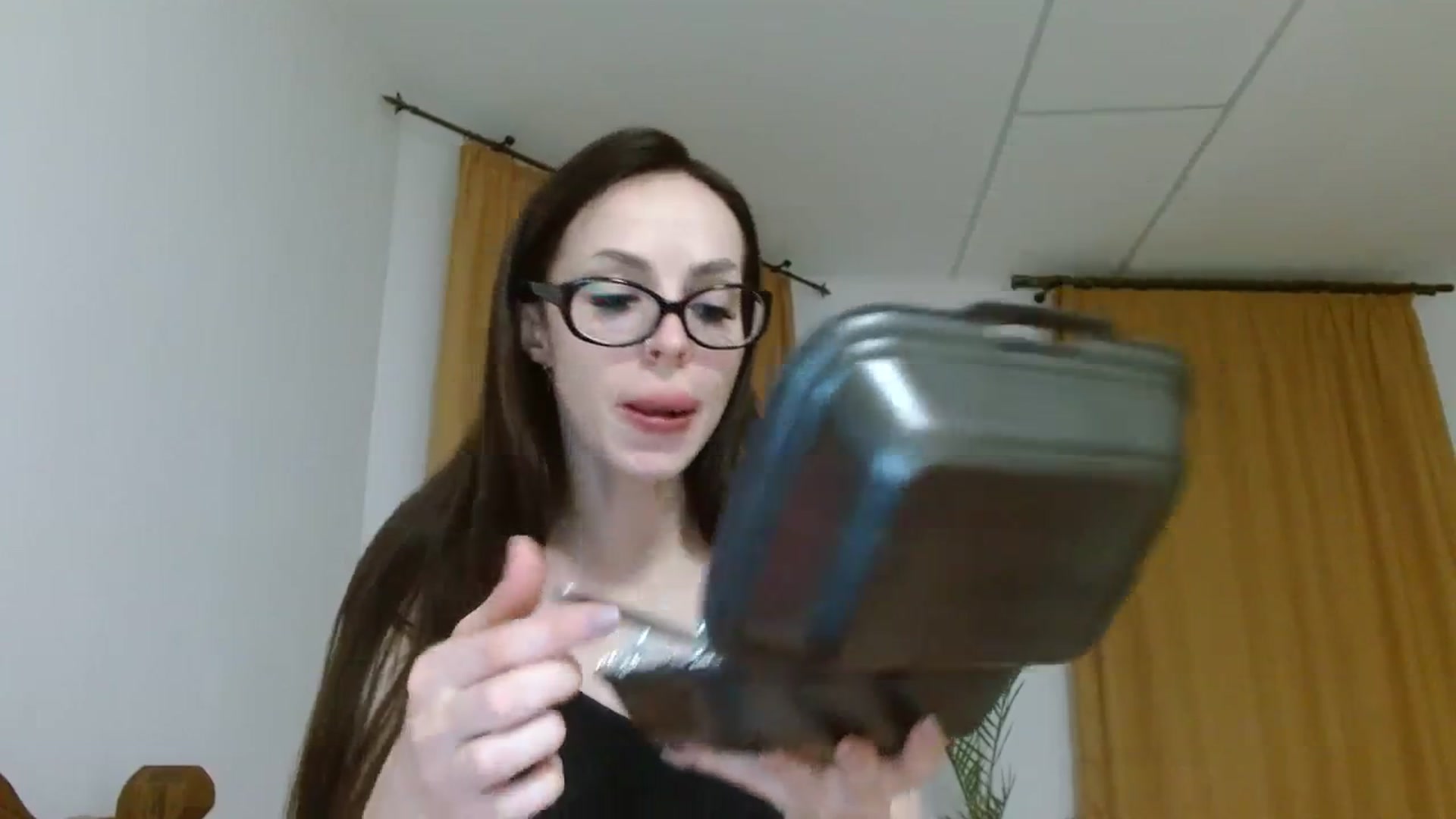 Gallery image thumbnail from UGLYGIRL_'s myfreecams stream on, 10/31/2023, 24:04 image 2 of 20