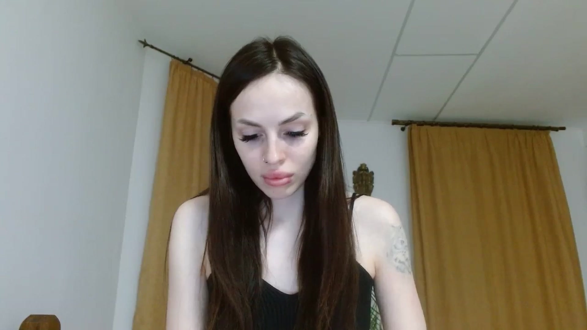 Gallery image thumbnail from UGLYGIRL_'s myfreecams stream on, 10/31/2023, 24:04 image 10 of 20