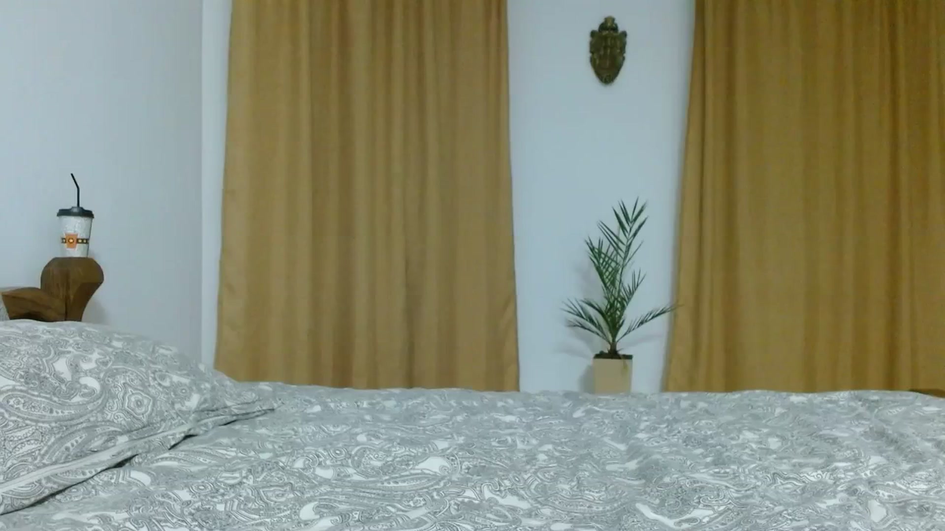 Gallery image thumbnail from UGLYGIRL_'s myfreecams stream on, 11/06/2023, 20:17 image 14 of 20