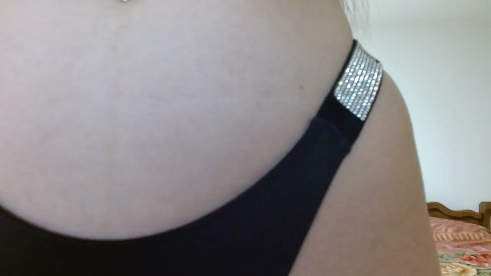 Gallery image thumbnail from UGLYGIRL_'s myfreecams stream on, 11/08/2023, 22:17 image 1 of 20