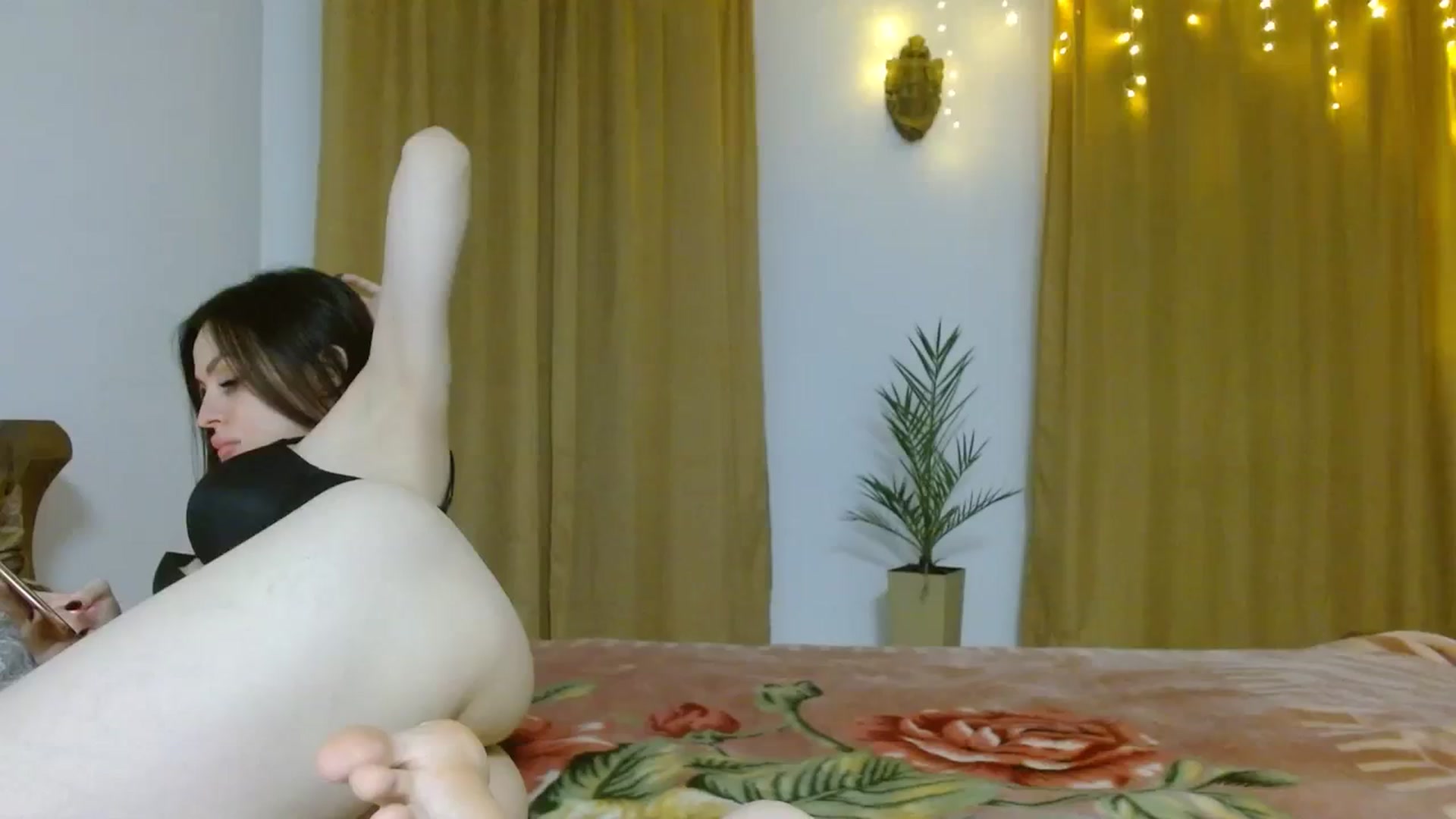 Gallery image thumbnail from UGLYGIRL_'s myfreecams stream on, 11/10/2023, 23:14 image 9 of 20