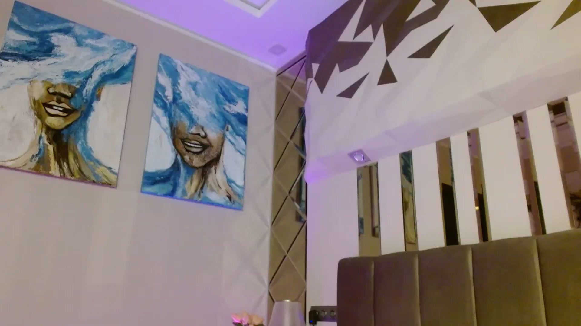 Gallery image thumbnail from UGLYGIRL_'s myfreecams stream on, 12/02/2023, 21:10 image 12 of 20