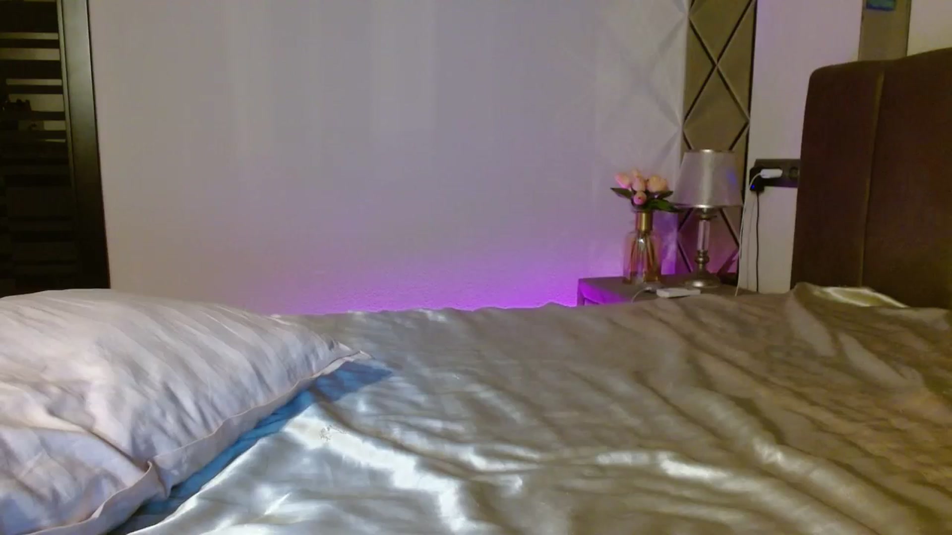 Gallery image thumbnail from UGLYGIRL_'s myfreecams stream on, 12/05/2023, 06:09 image 6 of 20