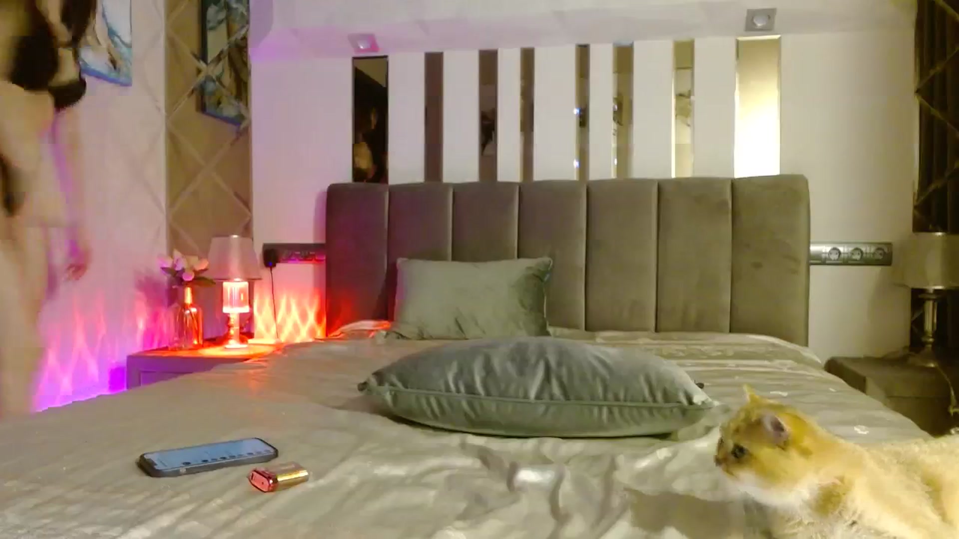 Gallery image thumbnail from UGLYGIRL_'s myfreecams stream on, 12/05/2023, 22:19 image 14 of 20
