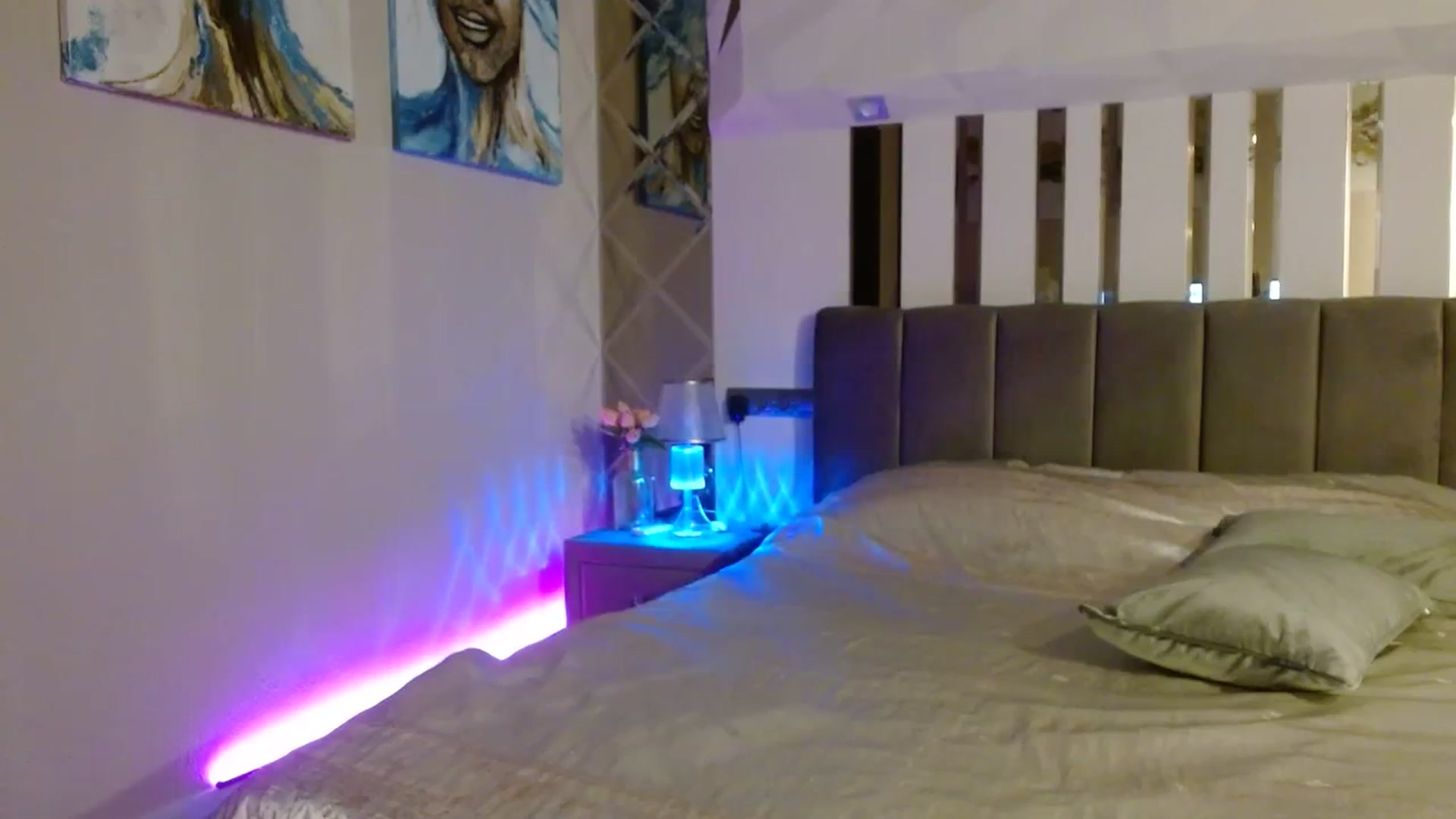 Gallery image thumbnail from UGLYGIRL_'s myfreecams stream on, 12/06/2023, 23:19 image 3 of 20