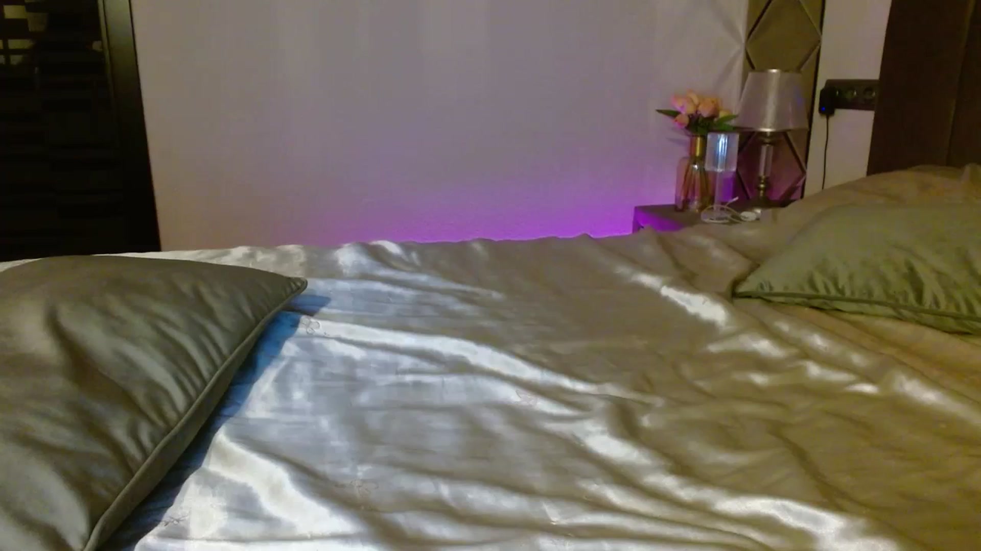 Gallery image thumbnail from UGLYGIRL_'s myfreecams stream on, 12/13/2023, 01:49 image 11 of 20