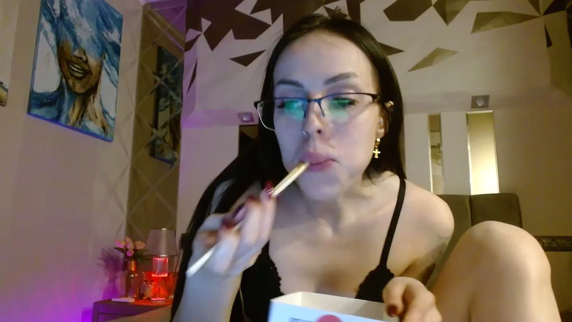 Gallery image thumbnail from UGLYGIRL_'s myfreecams stream on, 12/16/2023, 20:17 image 19 of 20