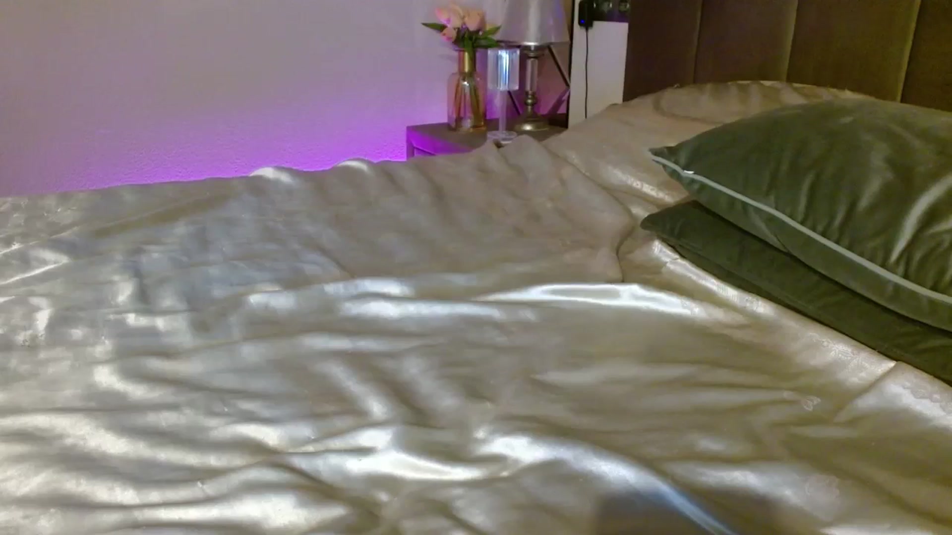 Gallery image thumbnail from UGLYGIRL_'s myfreecams stream on, 12/19/2023, 24:38 image 19 of 20
