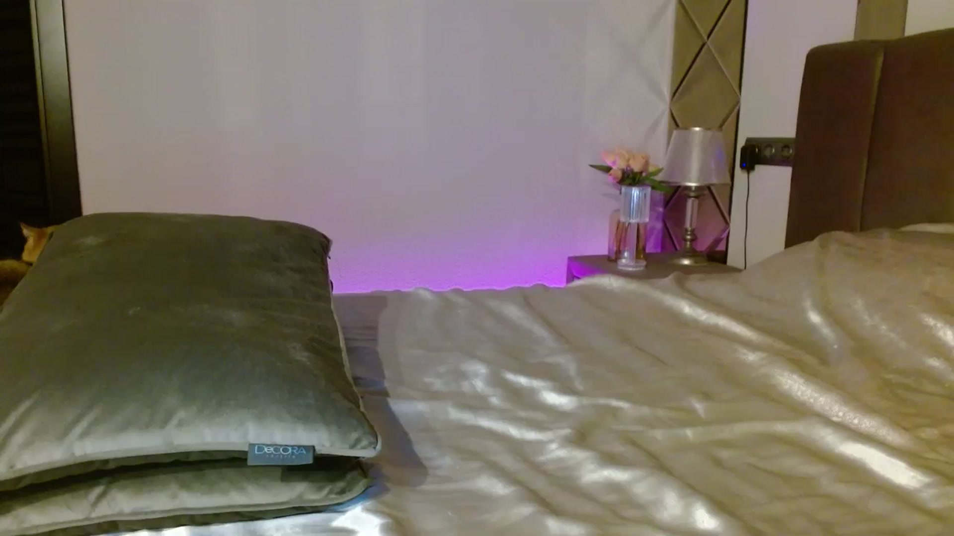 Gallery image thumbnail from UGLYGIRL_'s myfreecams stream on, 12/23/2023, 04:28 image 5 of 20