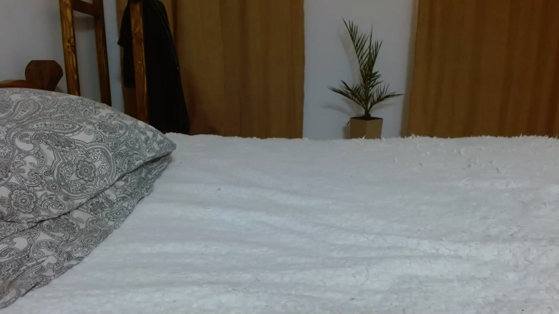 Gallery image thumbnail from UGLYGIRL_'s myfreecams stream on, 12/28/2023, 04:02 image 16 of 20