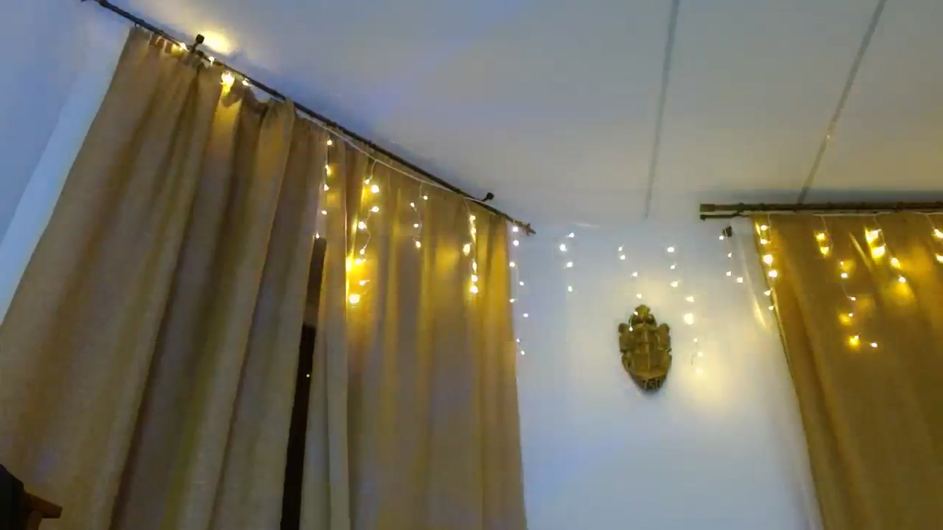 Gallery image thumbnail from UGLYGIRL_'s myfreecams stream on, 12/30/2023, 01:37 image 17 of 20