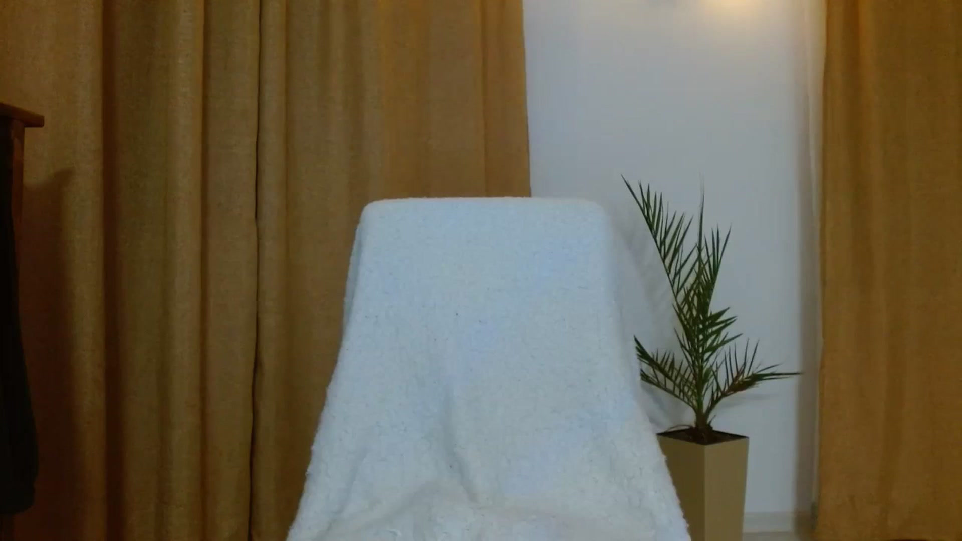 Gallery image thumbnail from UGLYGIRL_'s myfreecams stream on, 12/30/2023, 02:03 image 18 of 20