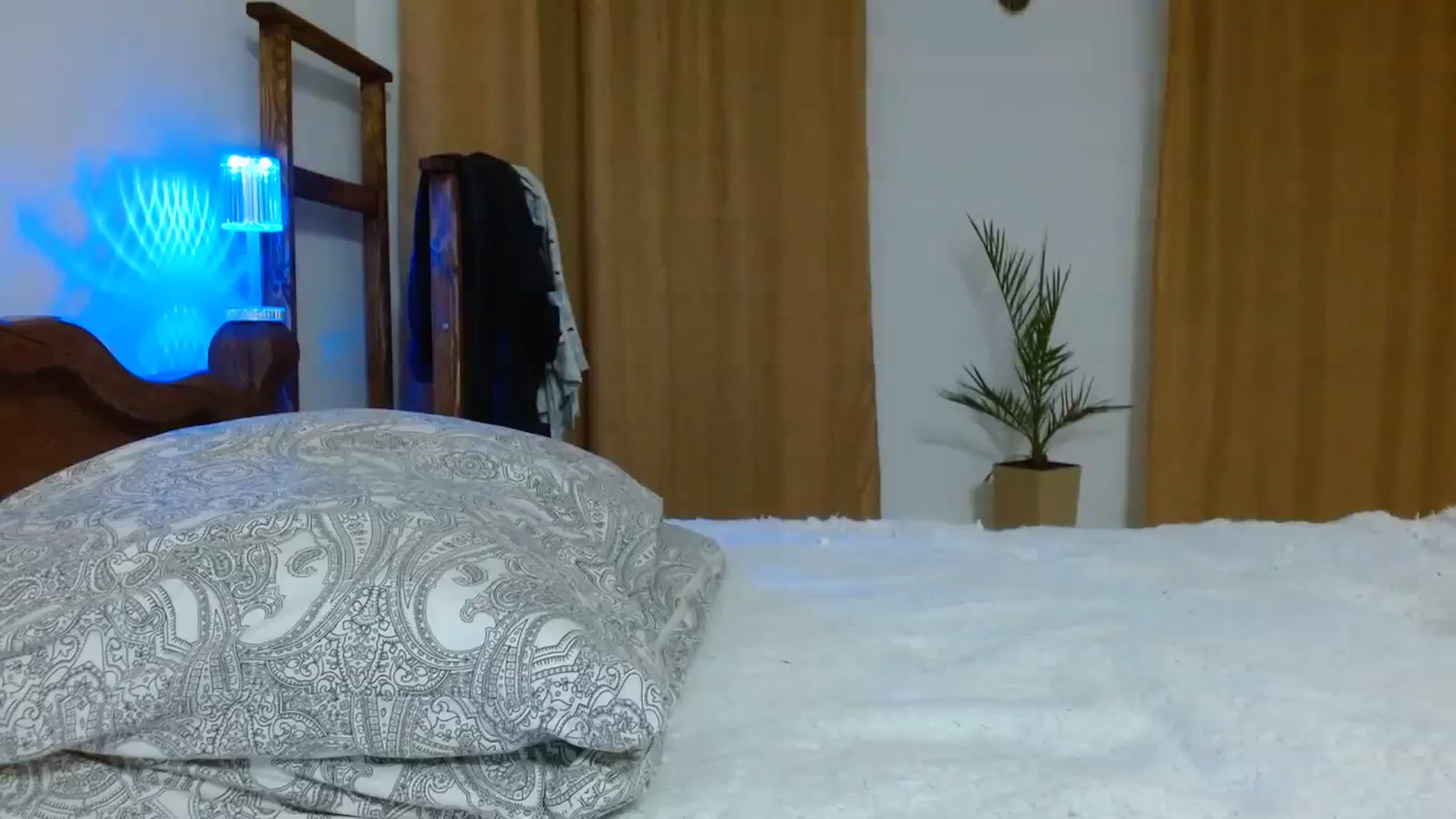 Gallery image thumbnail from UGLYGIRL_'s myfreecams stream on, 12/31/2023, 02:54 image 10 of 20