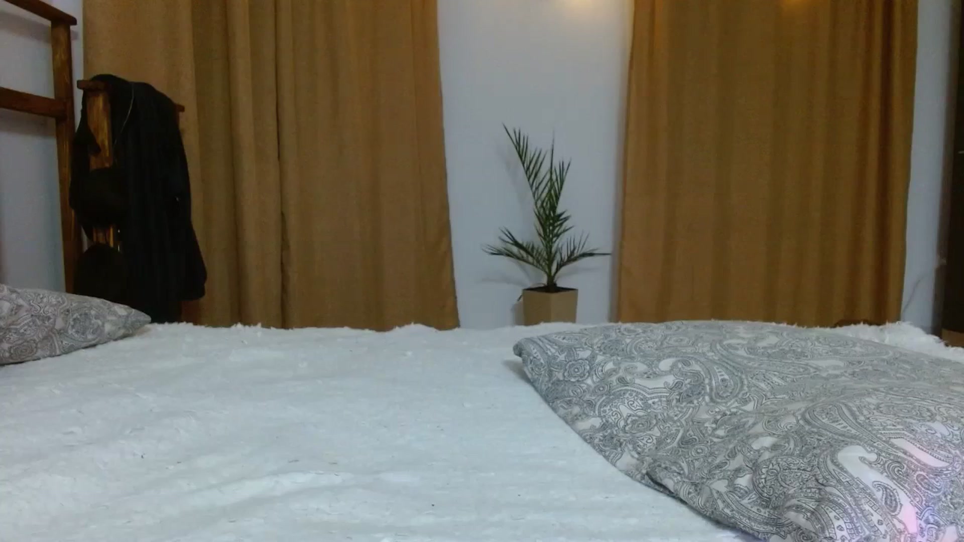 Gallery image thumbnail from UGLYGIRL_'s myfreecams stream on, 01/02/2024, 06:02 image 13 of 20