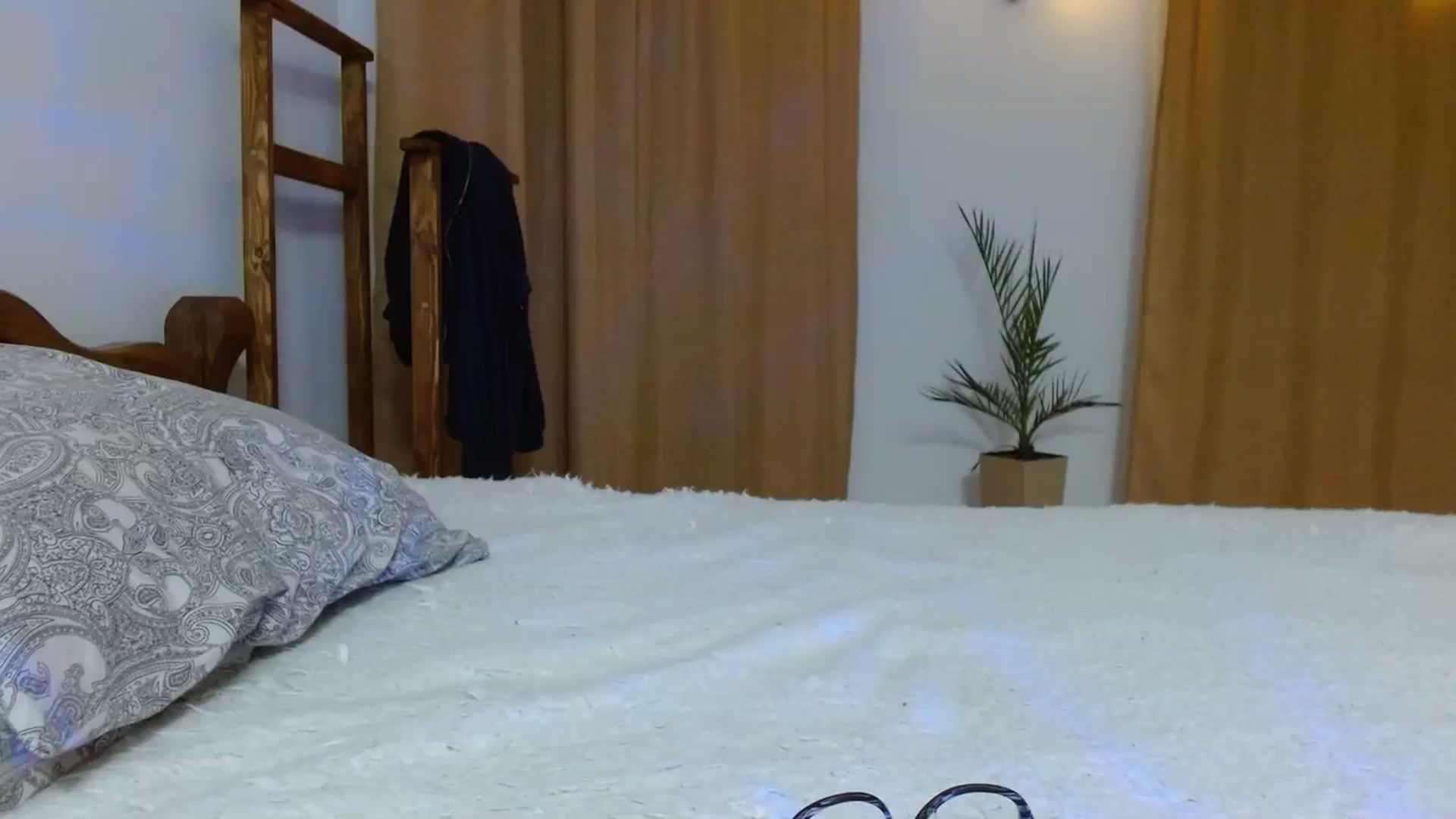 Gallery image thumbnail from UGLYGIRL_'s myfreecams stream on, 01/03/2024, 01:13 image 1 of 20