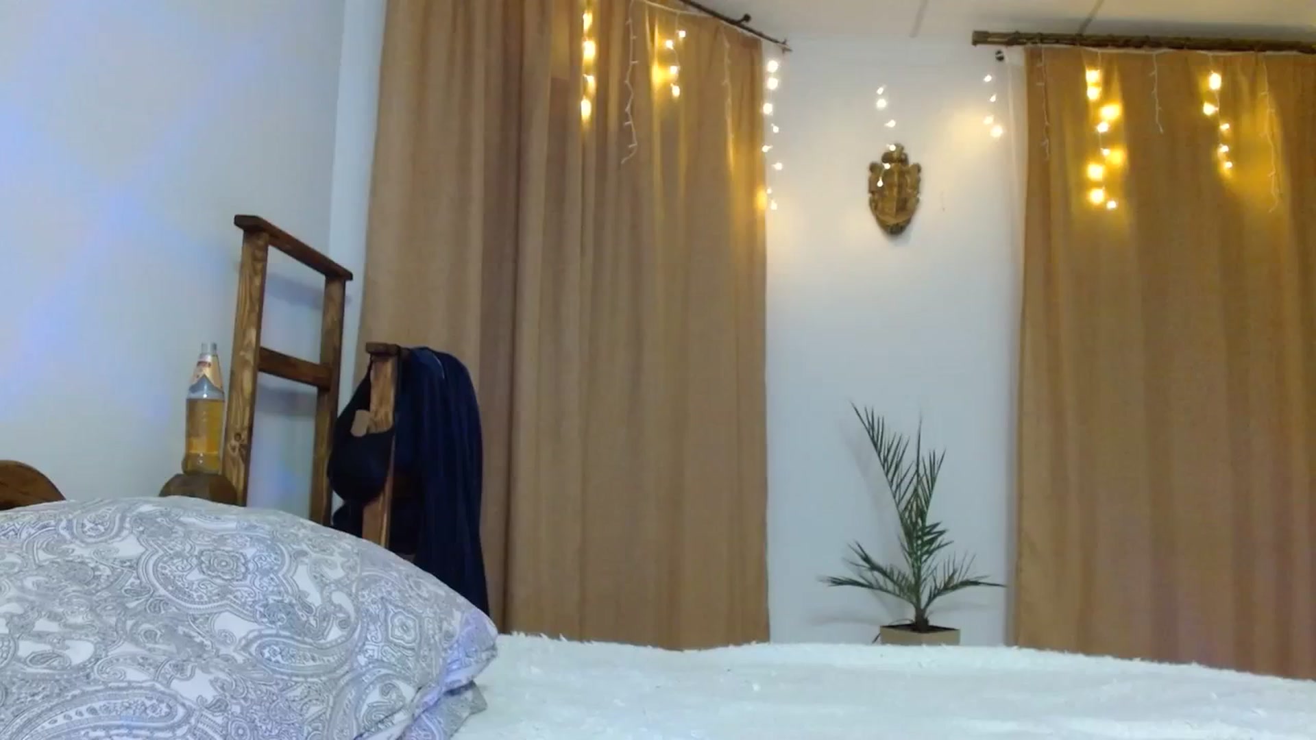 Gallery image thumbnail from UGLYGIRL_'s myfreecams stream on, 01/05/2024, 24:14 image 16 of 20