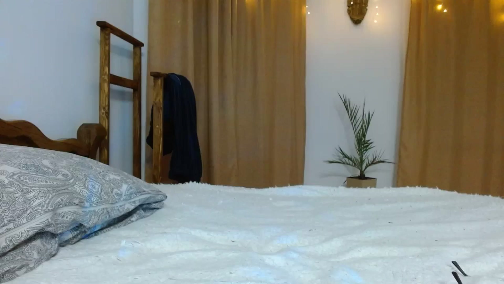 Gallery image thumbnail from UGLYGIRL_'s myfreecams stream on, 01/06/2024, 02:51 image 1 of 20
