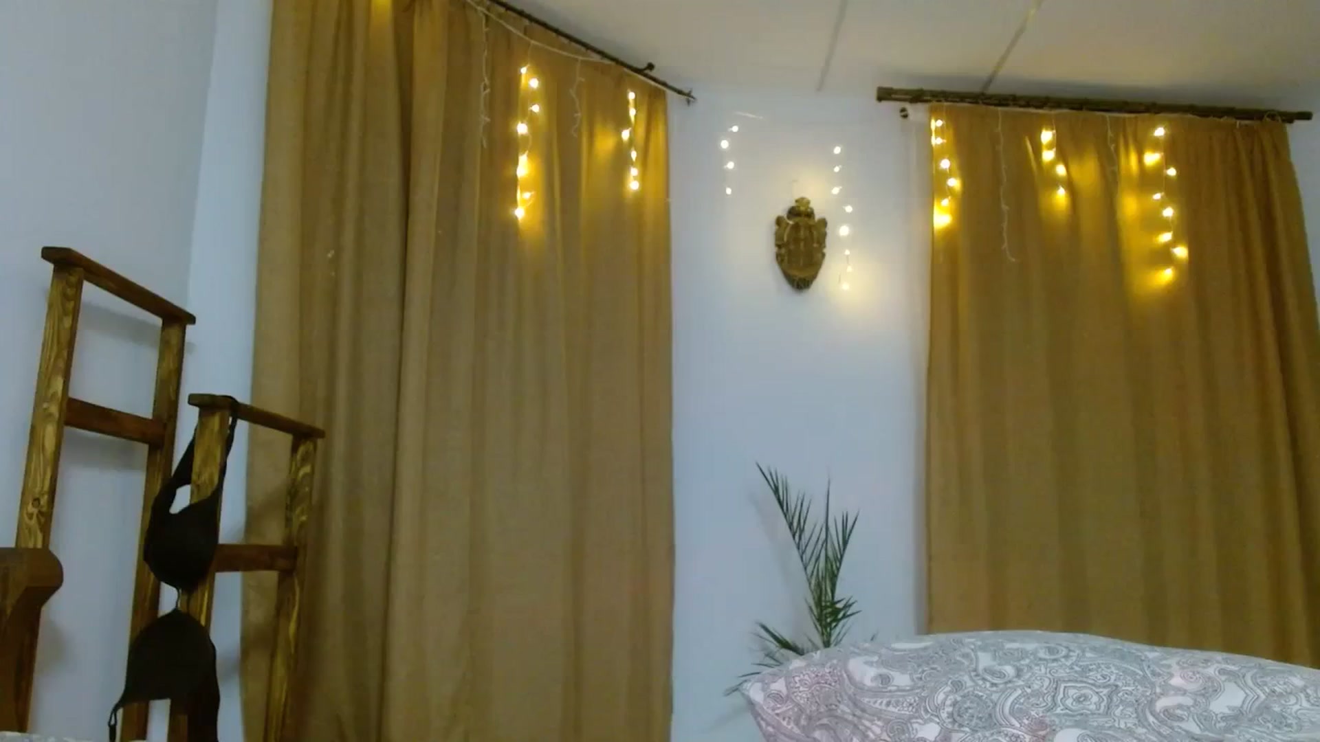Gallery image thumbnail from UGLYGIRL_'s myfreecams stream on, 01/13/2024, 16:36 image 19 of 20