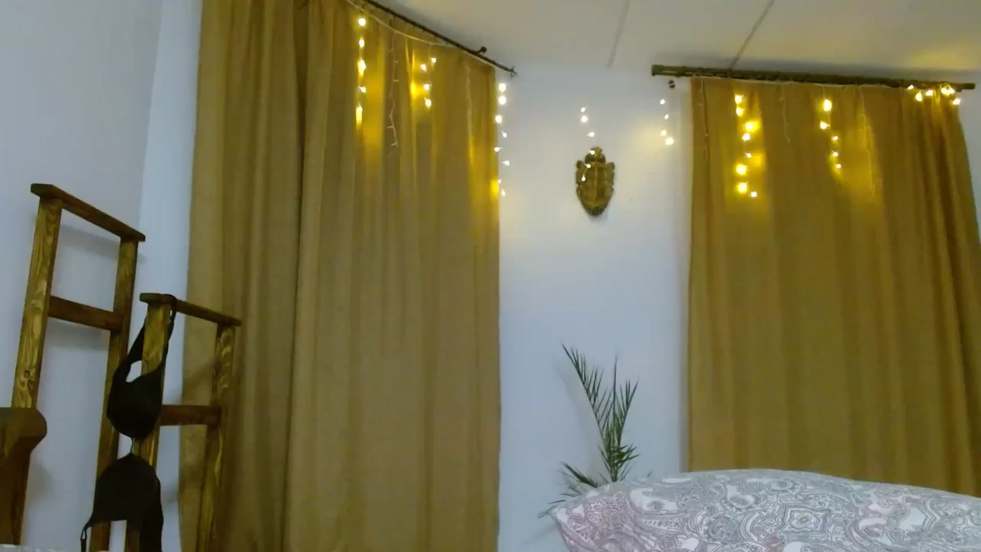 Gallery image thumbnail from UGLYGIRL_'s myfreecams stream on, 01/13/2024, 16:36 image 20 of 20