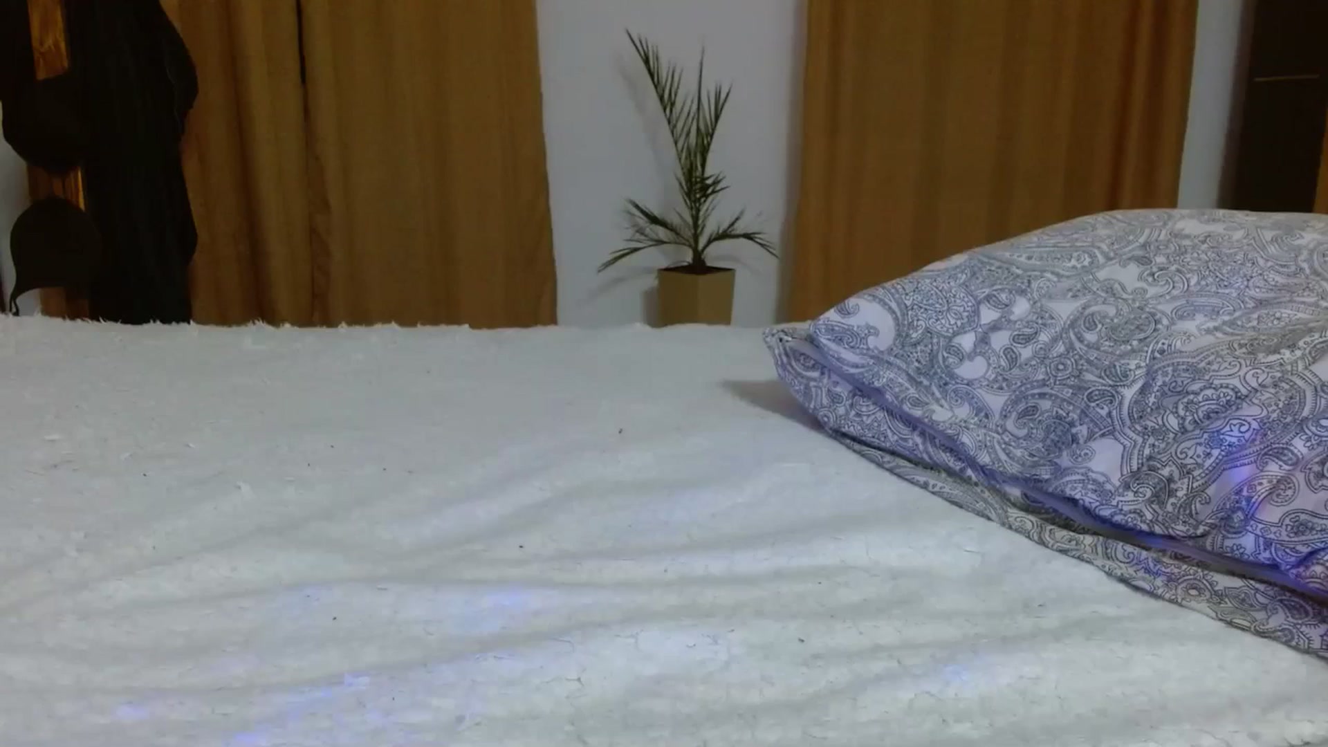 Gallery image thumbnail from UGLYGIRL_'s myfreecams stream on, 01/15/2024, 24:05 image 4 of 20