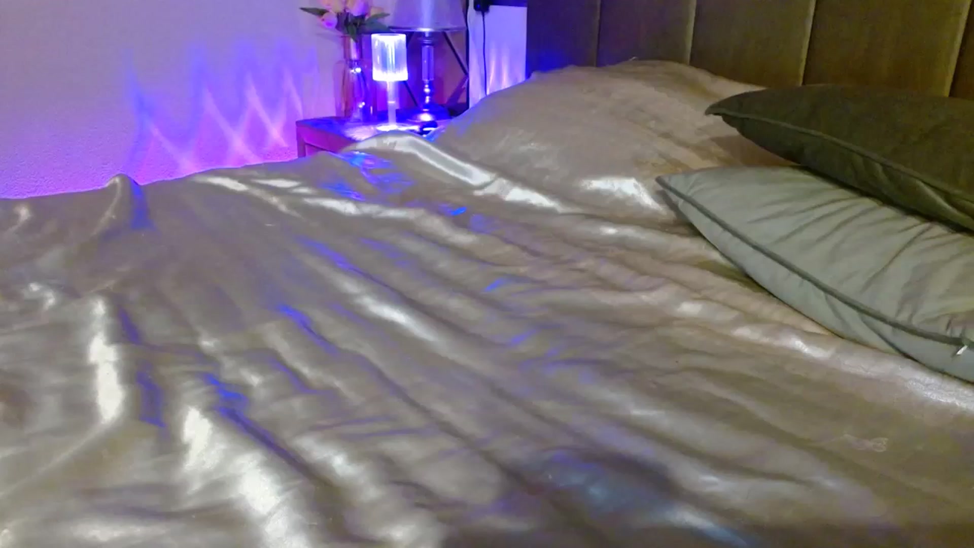 Gallery image thumbnail from UGLYGIRL_'s myfreecams stream on, 01/16/2024, 24:17 image 16 of 20