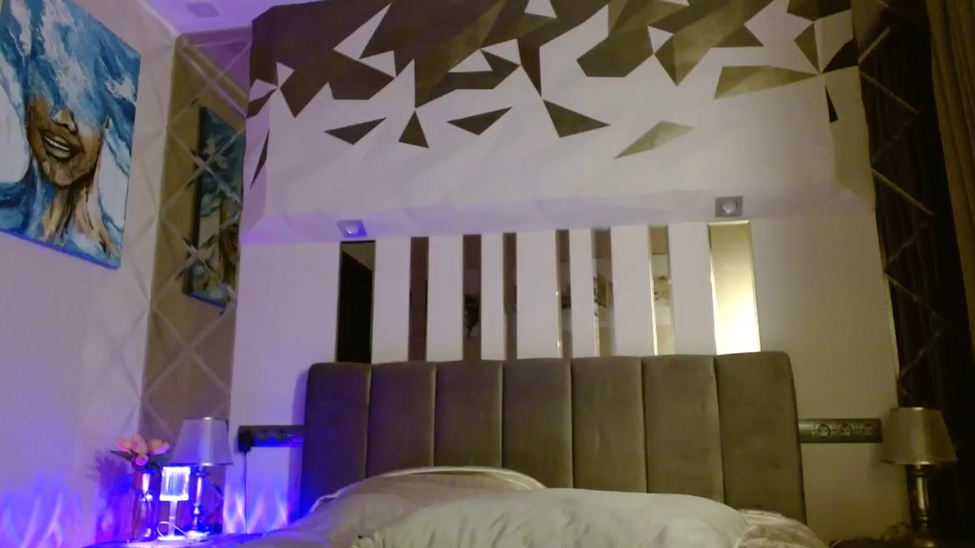 Gallery image thumbnail from UGLYGIRL_'s myfreecams stream on, 01/17/2024, 21:35 image 13 of 20