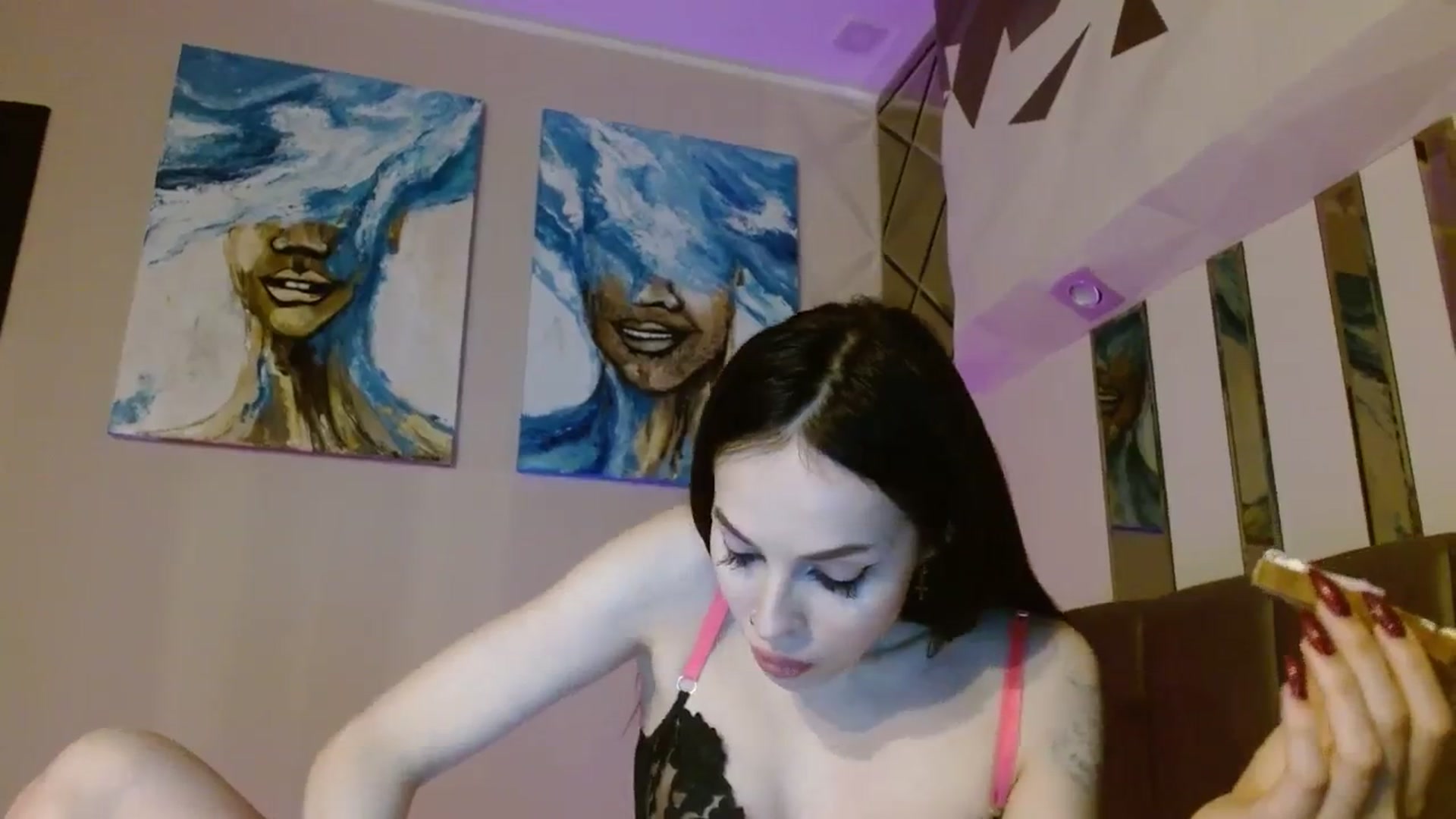 Gallery image thumbnail from UGLYGIRL_'s myfreecams stream on, 01/17/2024, 22:26 image 11 of 20