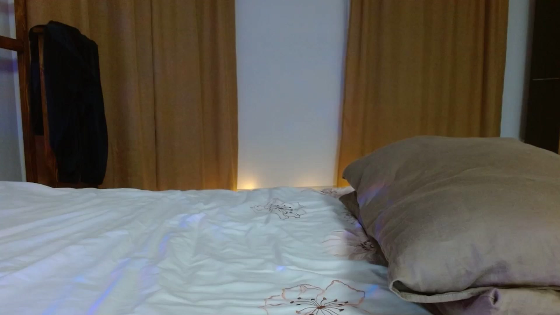 Gallery image thumbnail from UGLYGIRL_'s myfreecams stream on, 02/01/2024, 20:52 image 3 of 20