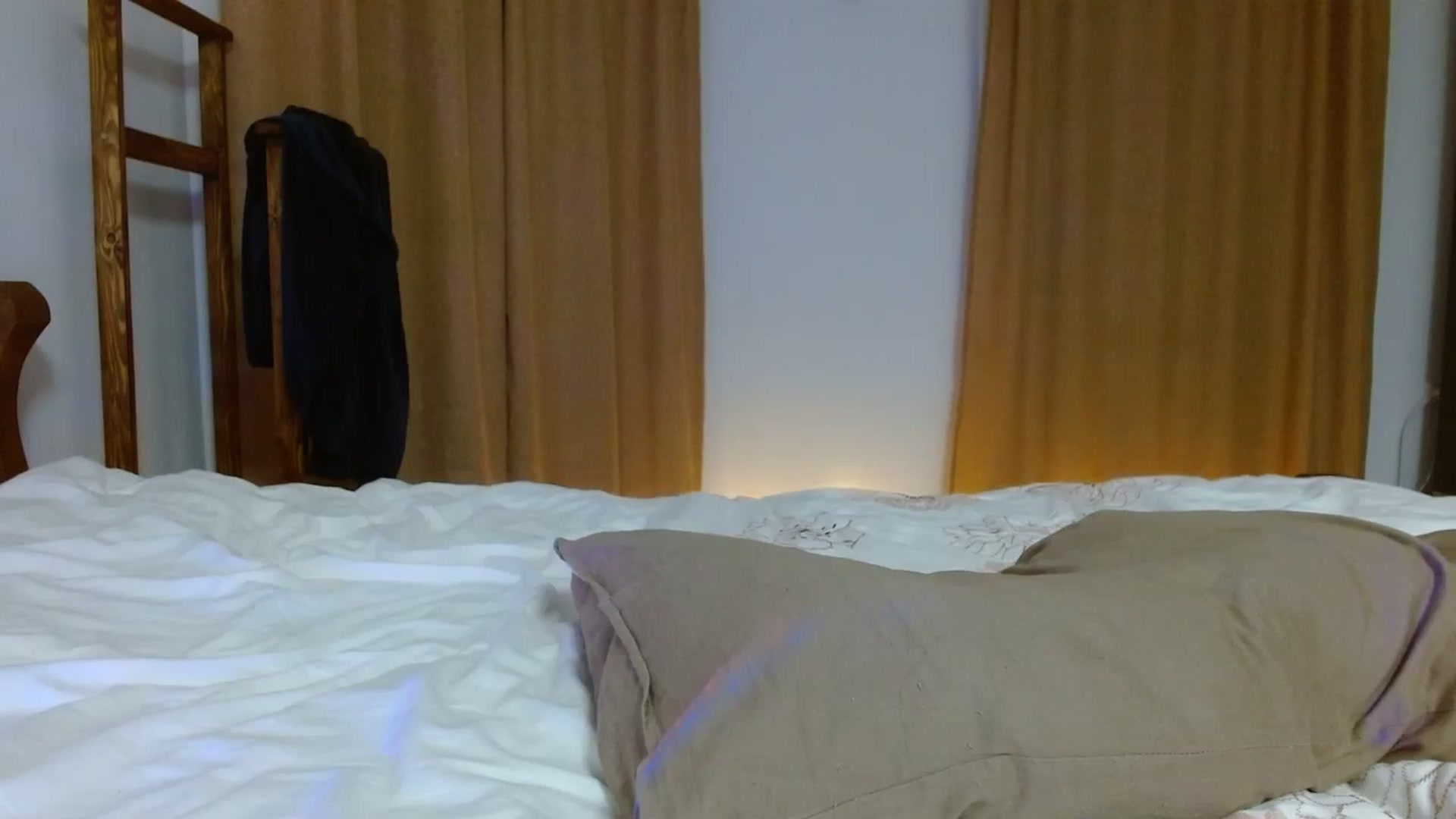 Gallery image thumbnail from UGLYGIRL_'s myfreecams stream on, 02/02/2024, 02:58 image 6 of 20
