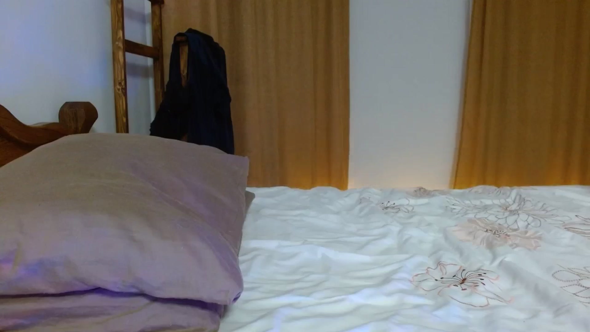Gallery image thumbnail from UGLYGIRL_'s myfreecams stream on, 02/03/2024, 01:03 image 15 of 20