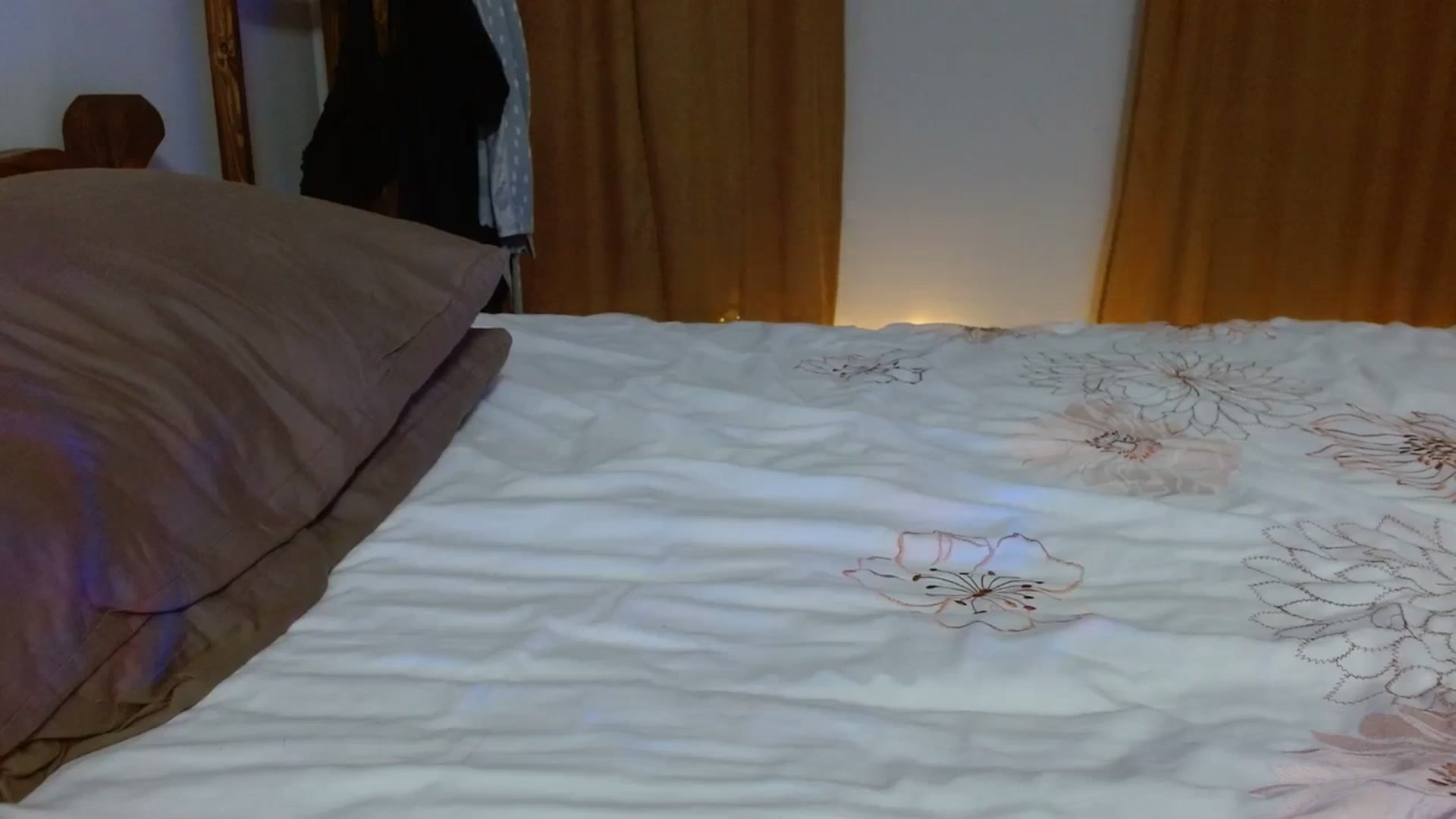 Gallery image thumbnail from UGLYGIRL_'s myfreecams stream on, 02/03/2024, 04:13 image 2 of 20