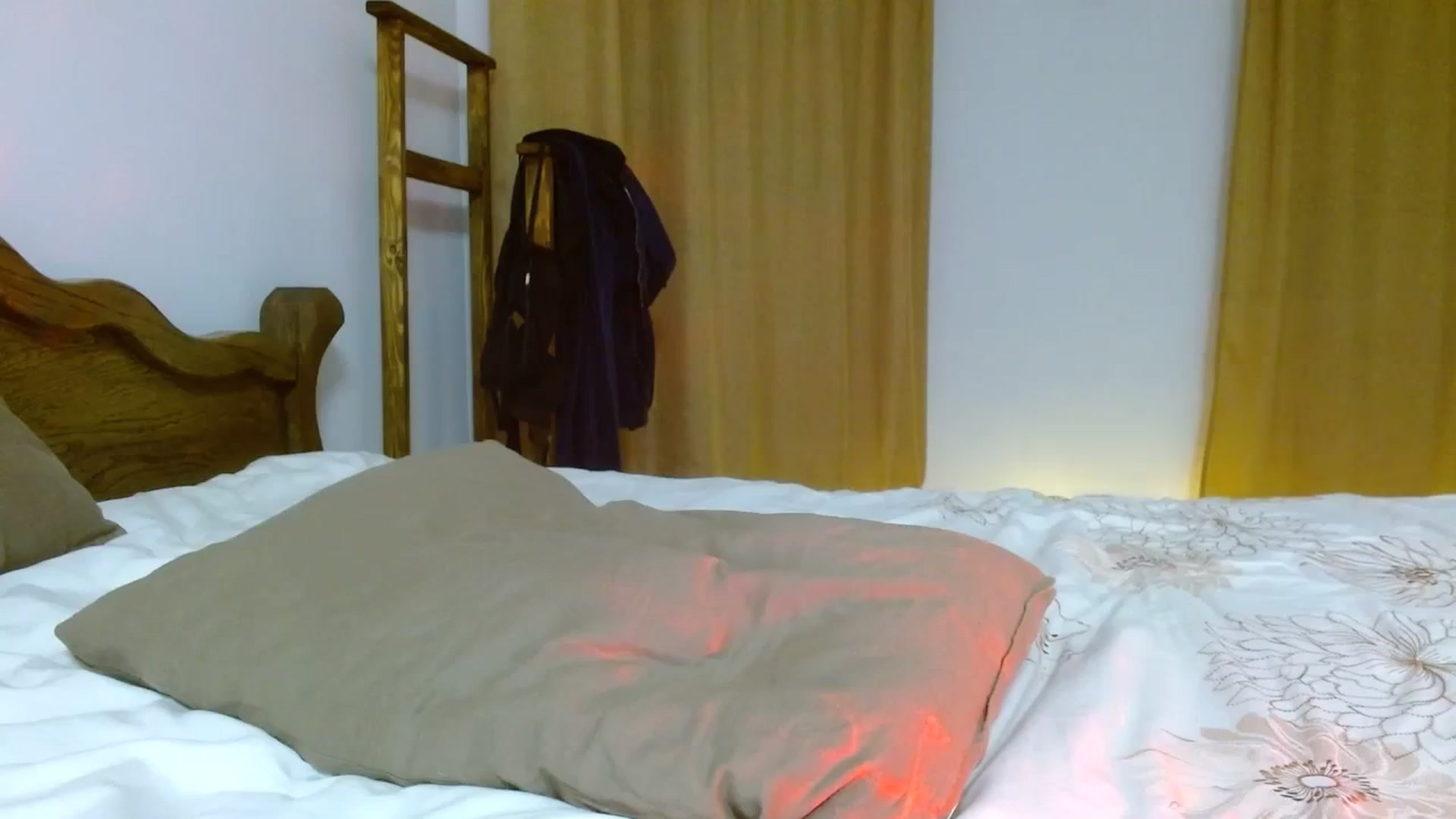 Gallery image thumbnail from UGLYGIRL_'s myfreecams stream on, 02/07/2024, 05:15 image 10 of 20
