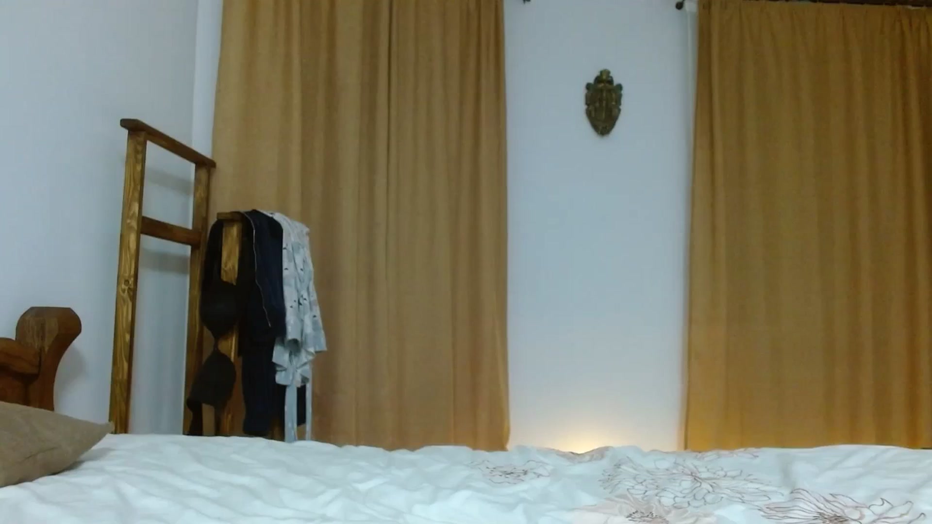 Gallery image thumbnail from UGLYGIRL_'s myfreecams stream on, 02/07/2024, 21:28 image 1 of 20