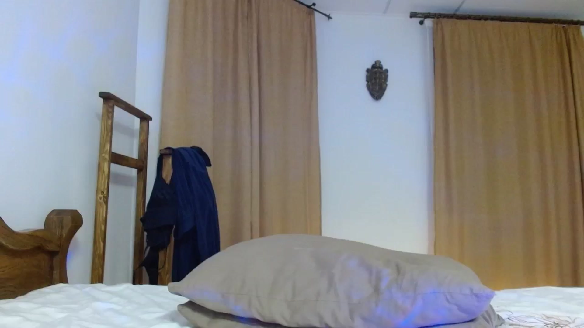 Gallery image thumbnail from UGLYGIRL_'s myfreecams stream on, 02/09/2024, 22:45 image 6 of 20