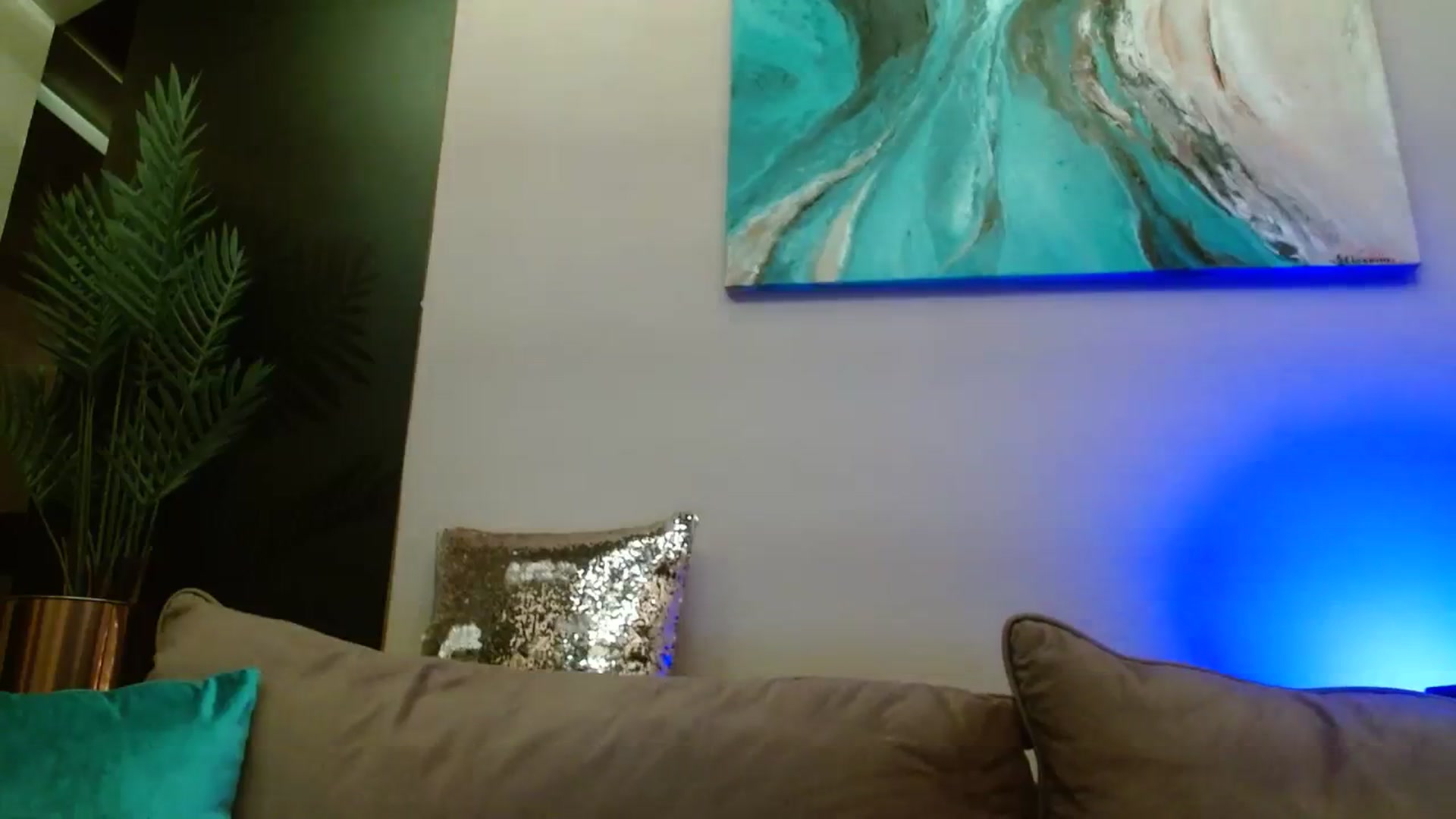 Gallery image thumbnail from UGLYGIRL_'s myfreecams stream on, 02/15/2024, 21:19 image 10 of 20