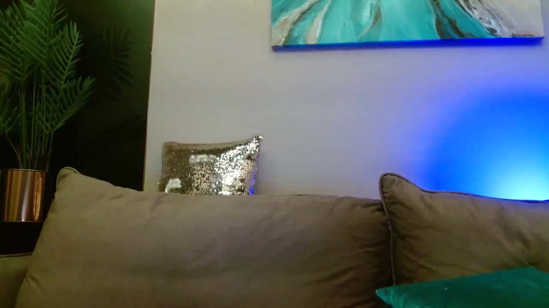 Gallery image thumbnail from UGLYGIRL_'s myfreecams stream on, 02/16/2024, 04:14 image 15 of 20