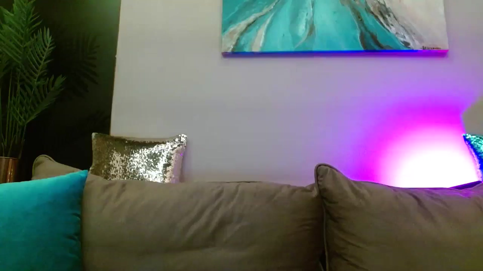 Gallery image thumbnail from UGLYGIRL_'s myfreecams stream on, 02/17/2024, 20:35 image 10 of 20