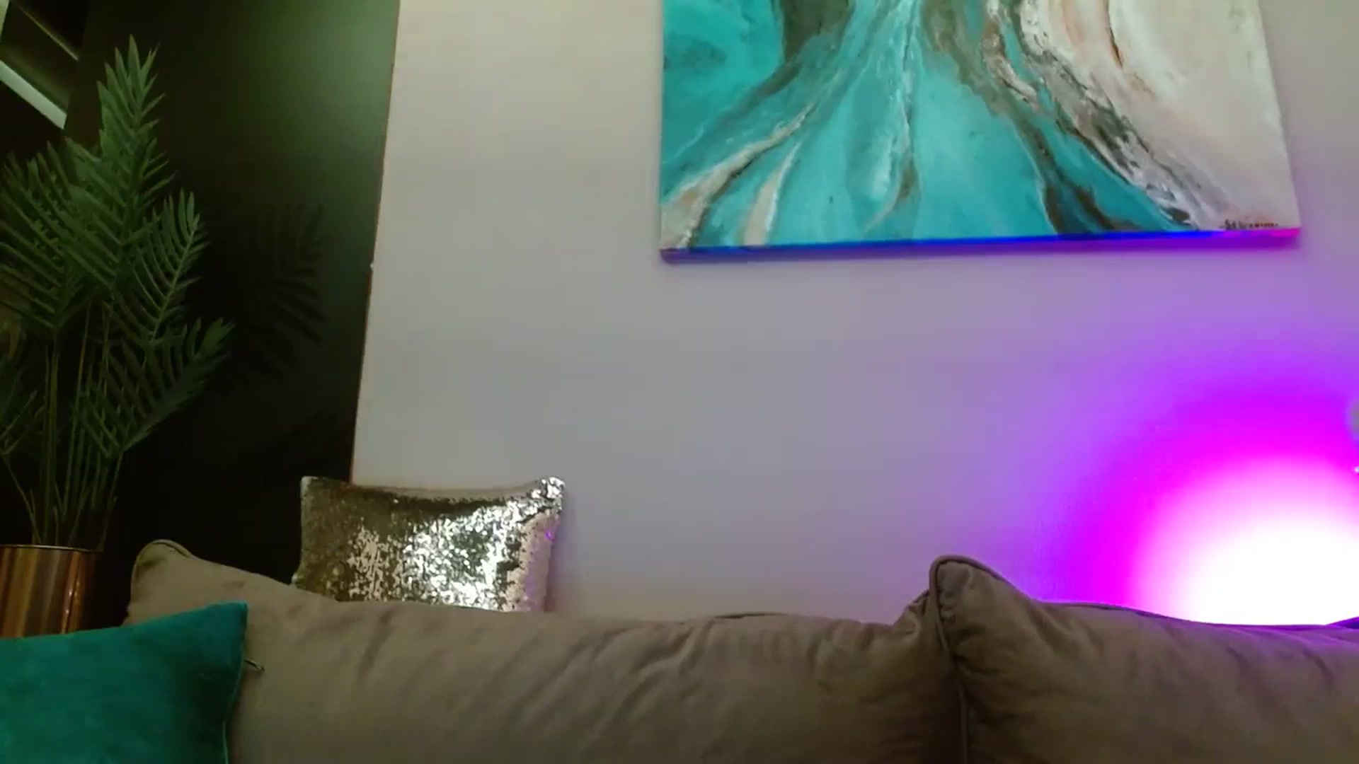 Gallery image thumbnail from UGLYGIRL_'s myfreecams stream on, 02/17/2024, 21:00 image 3 of 20