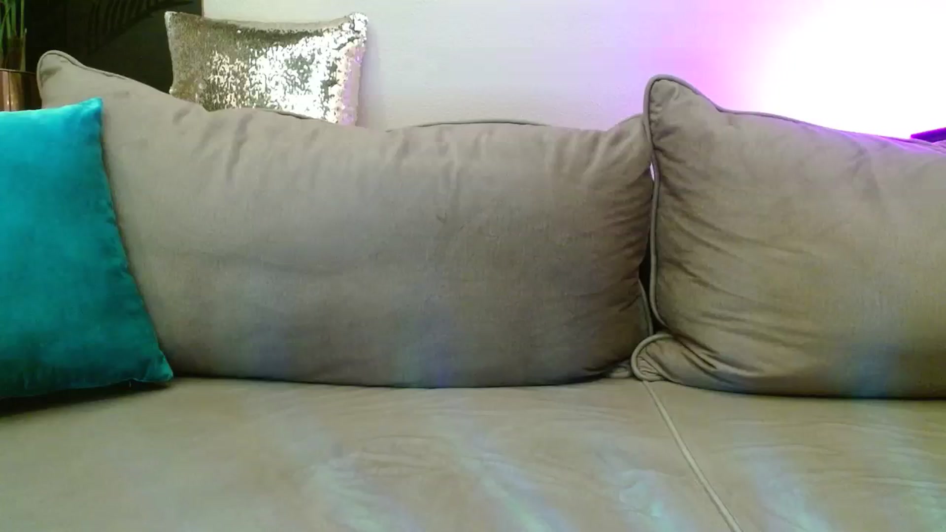 Gallery image thumbnail from UGLYGIRL_'s myfreecams stream on, 02/18/2024, 02:12 image 9 of 20
