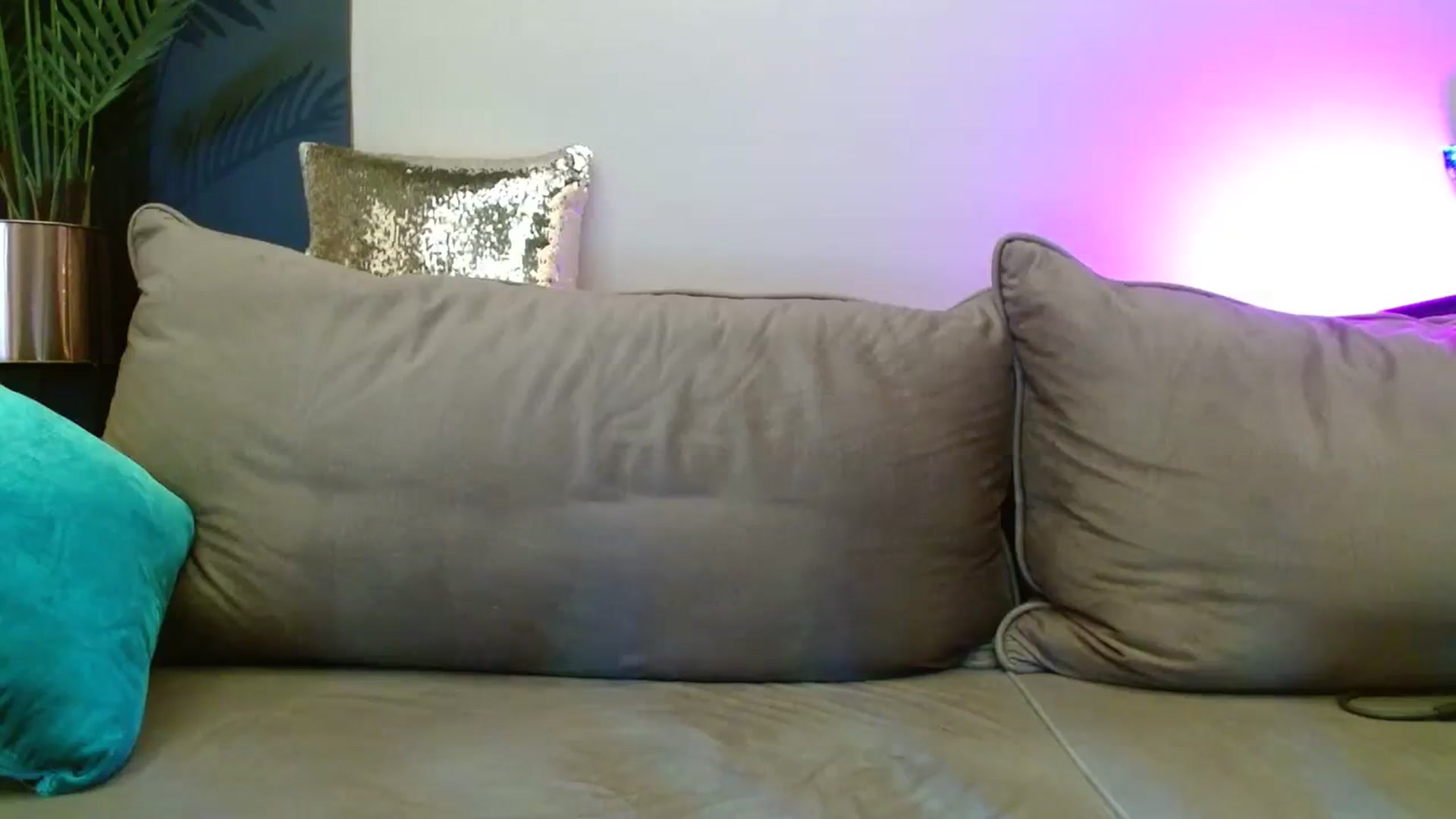 Gallery image thumbnail from UGLYGIRL_'s myfreecams stream on, 02/18/2024, 05:21 image 19 of 20