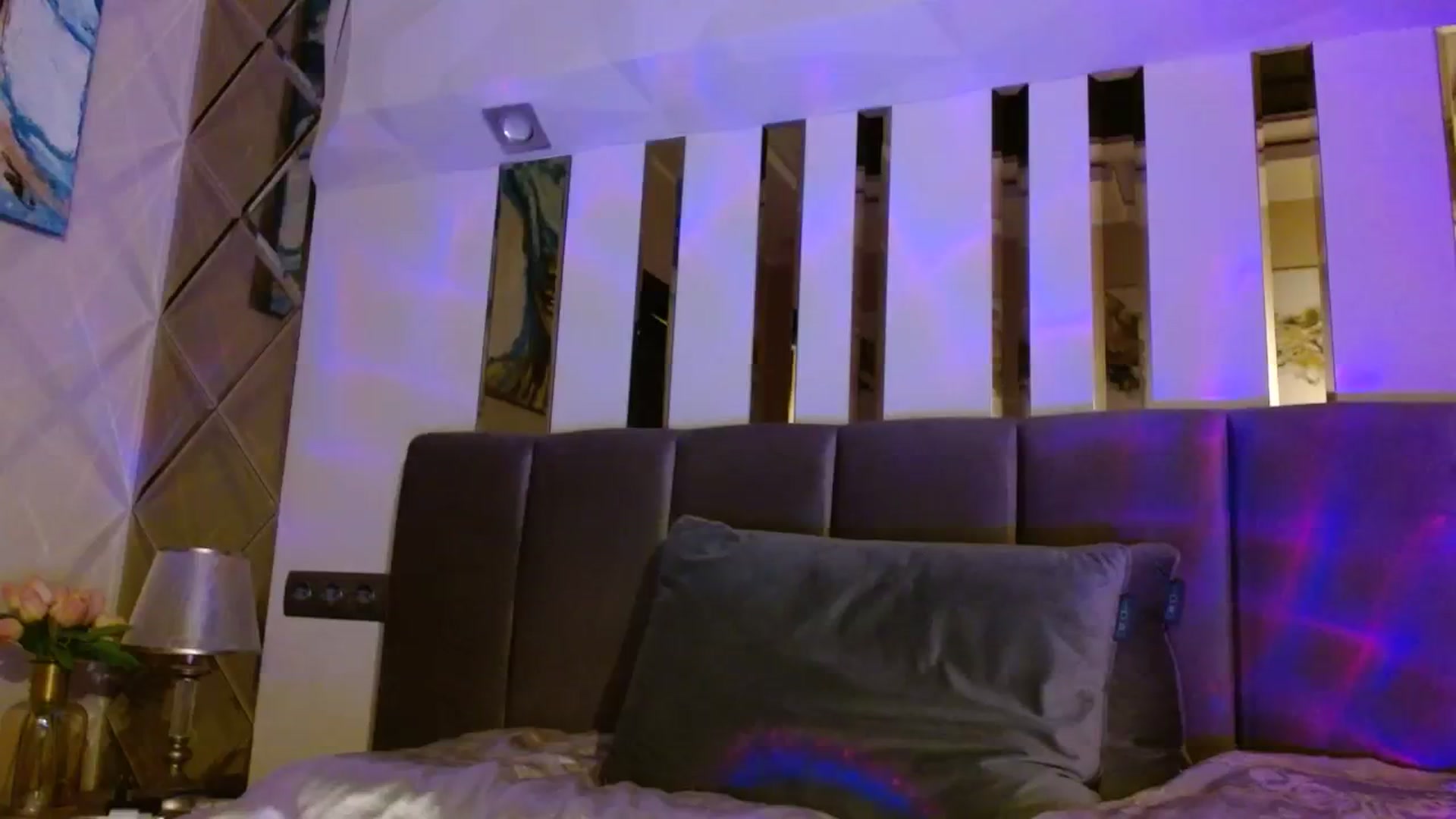 Gallery image thumbnail from UGLYGIRL_'s myfreecams stream on, 02/22/2024, 19:35 image 4 of 20