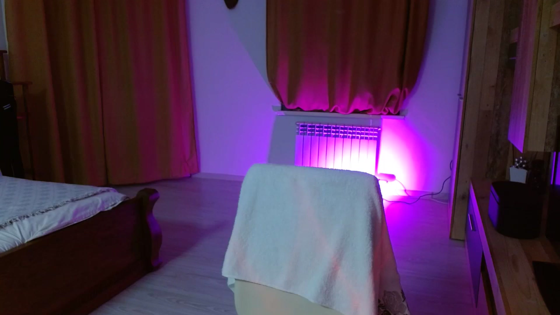 Gallery image thumbnail from UGLYGIRL_'s myfreecams stream on, 02/26/2024, 20:46 image 4 of 20