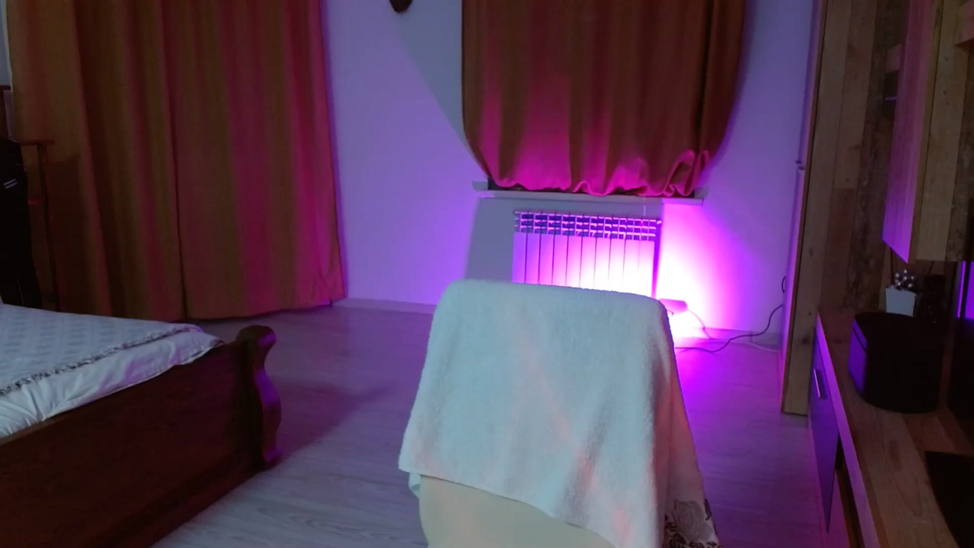 Gallery image thumbnail from UGLYGIRL_'s myfreecams stream on, 02/26/2024, 20:46 image 13 of 20