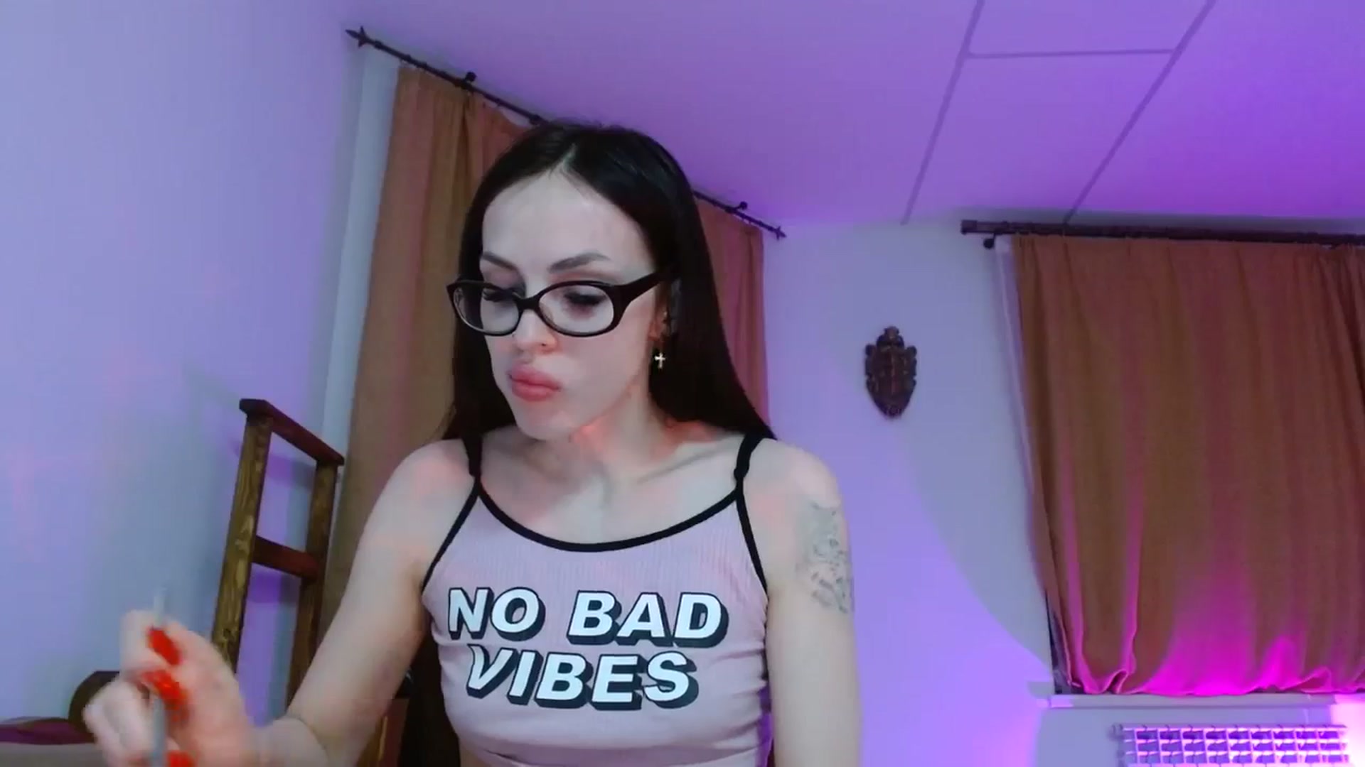 Gallery image thumbnail from UGLYGIRL_'s myfreecams stream on, 02/28/2024, 19:24 image 14 of 20