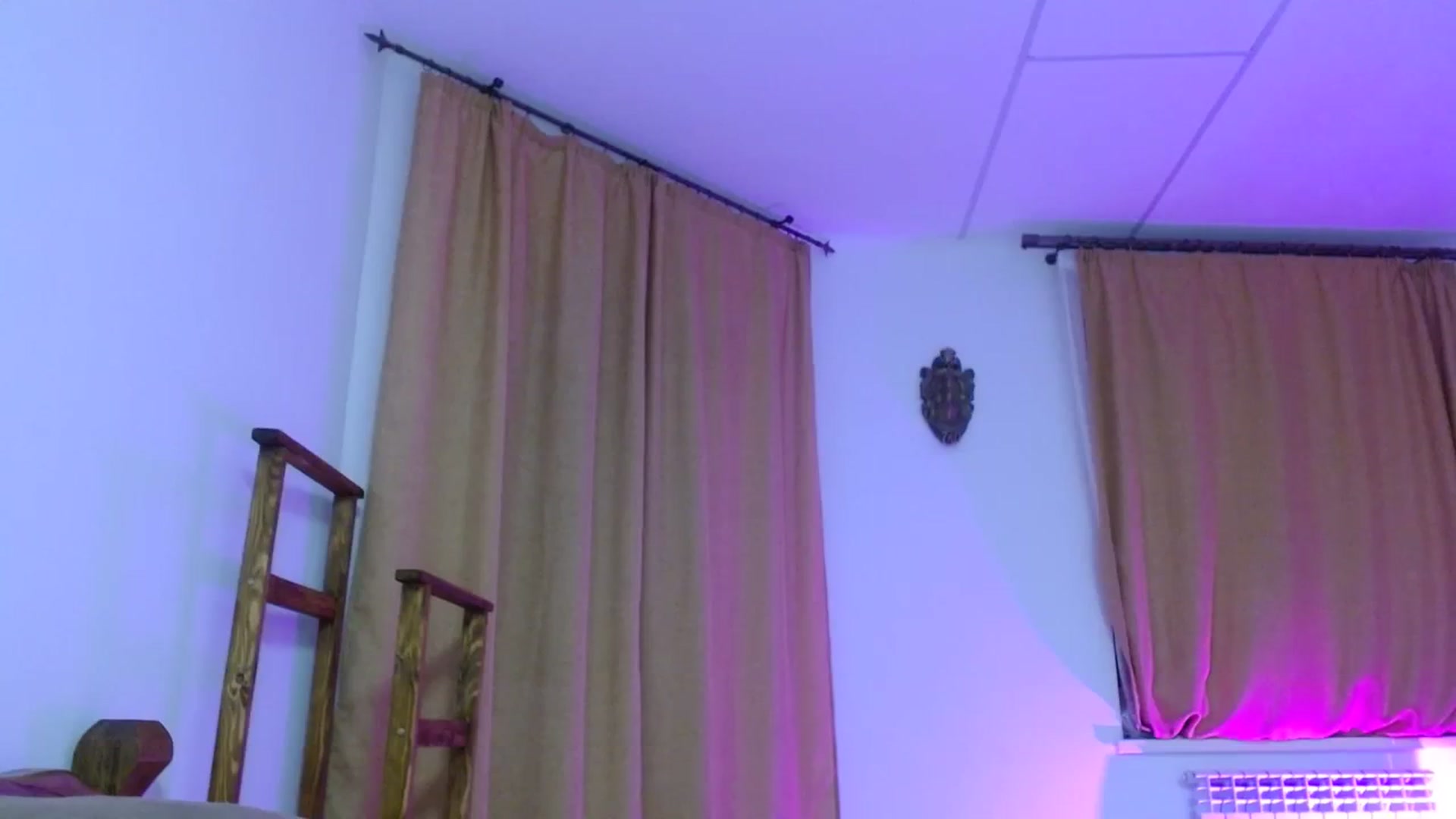 Gallery image thumbnail from UGLYGIRL_'s myfreecams stream on, 02/28/2024, 19:24 image 3 of 20