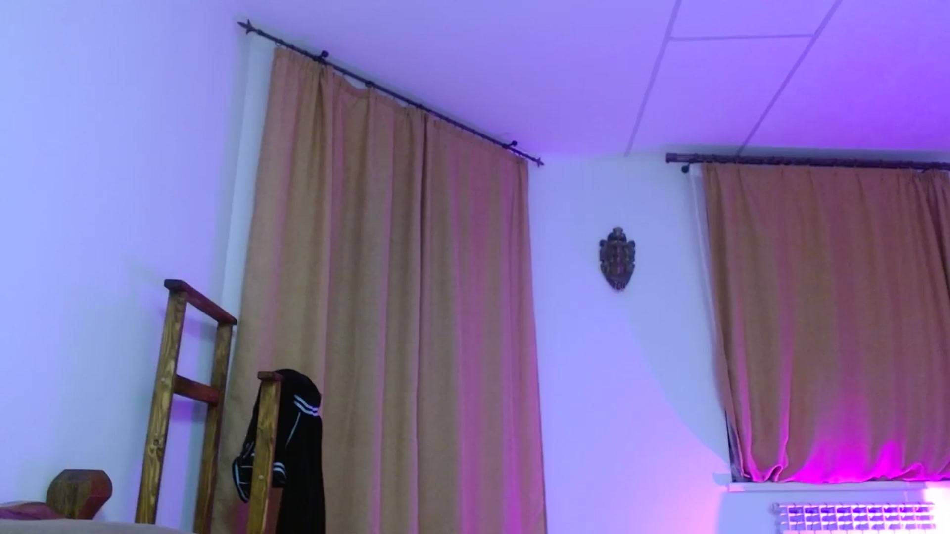 Gallery image thumbnail from UGLYGIRL_'s myfreecams stream on, 02/28/2024, 19:24 image 12 of 20